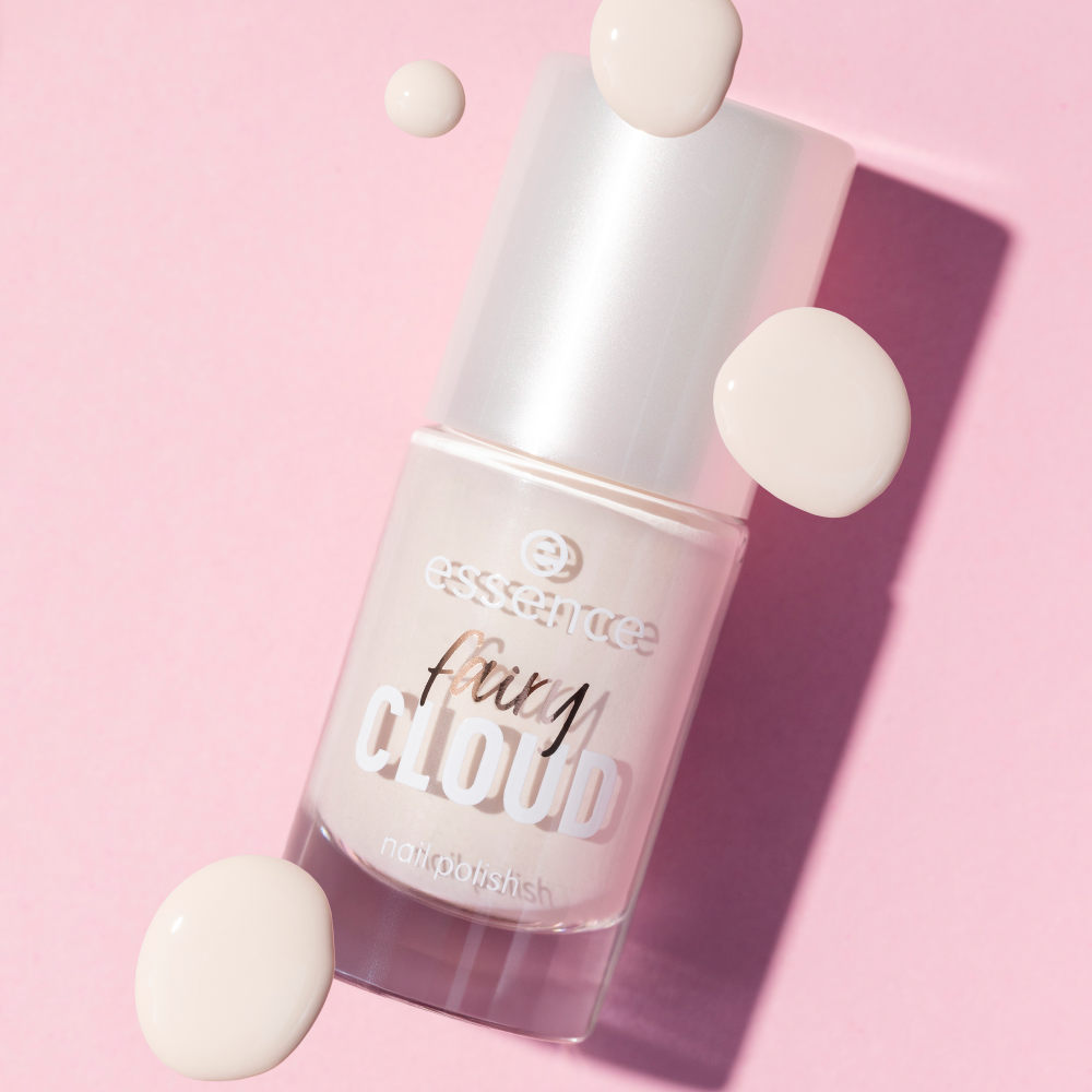 Bild: essence fairy CLOUD nail polish 02