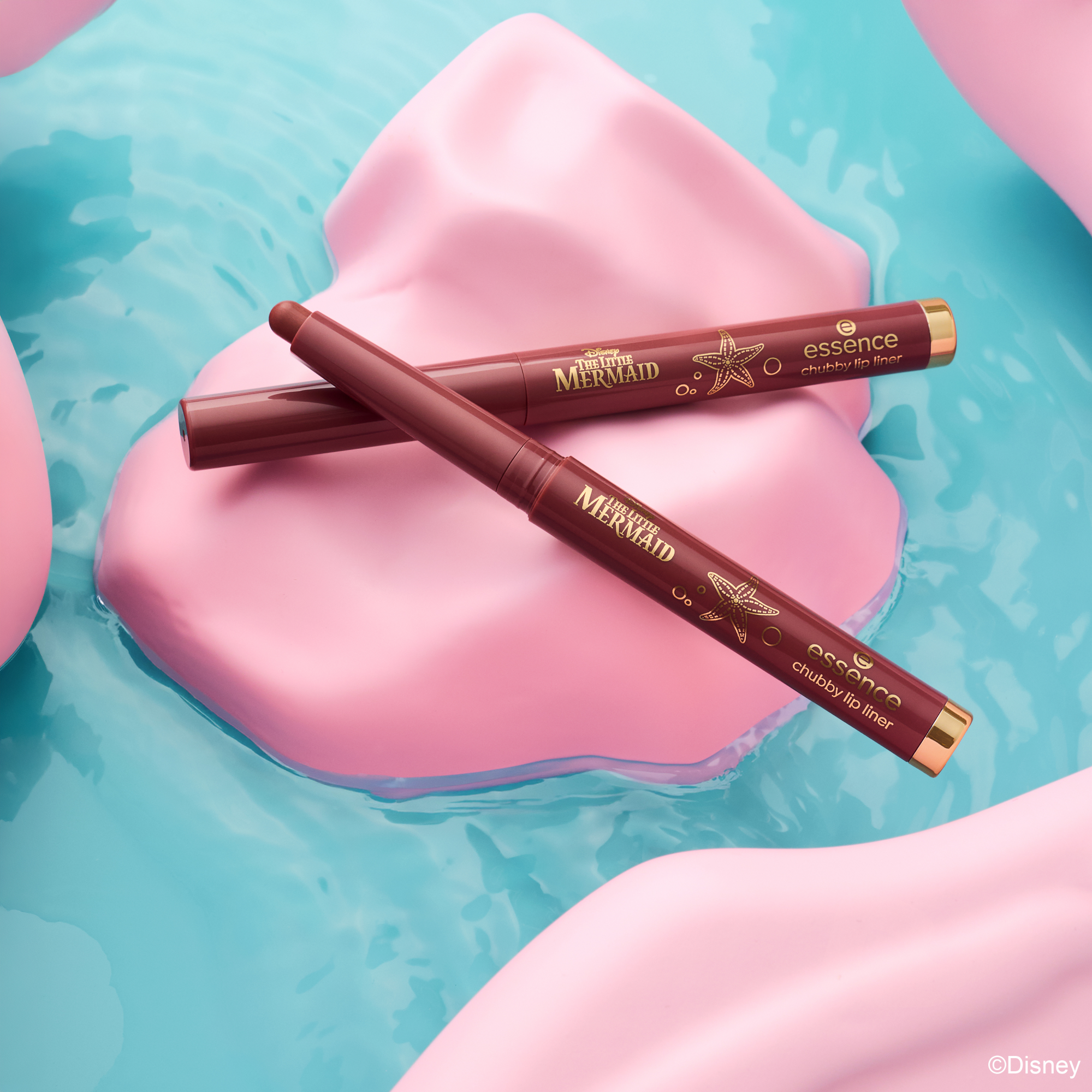 Bild: essence Disney THE LITTLE MERMAID chubby lip liner Bold And Curious 