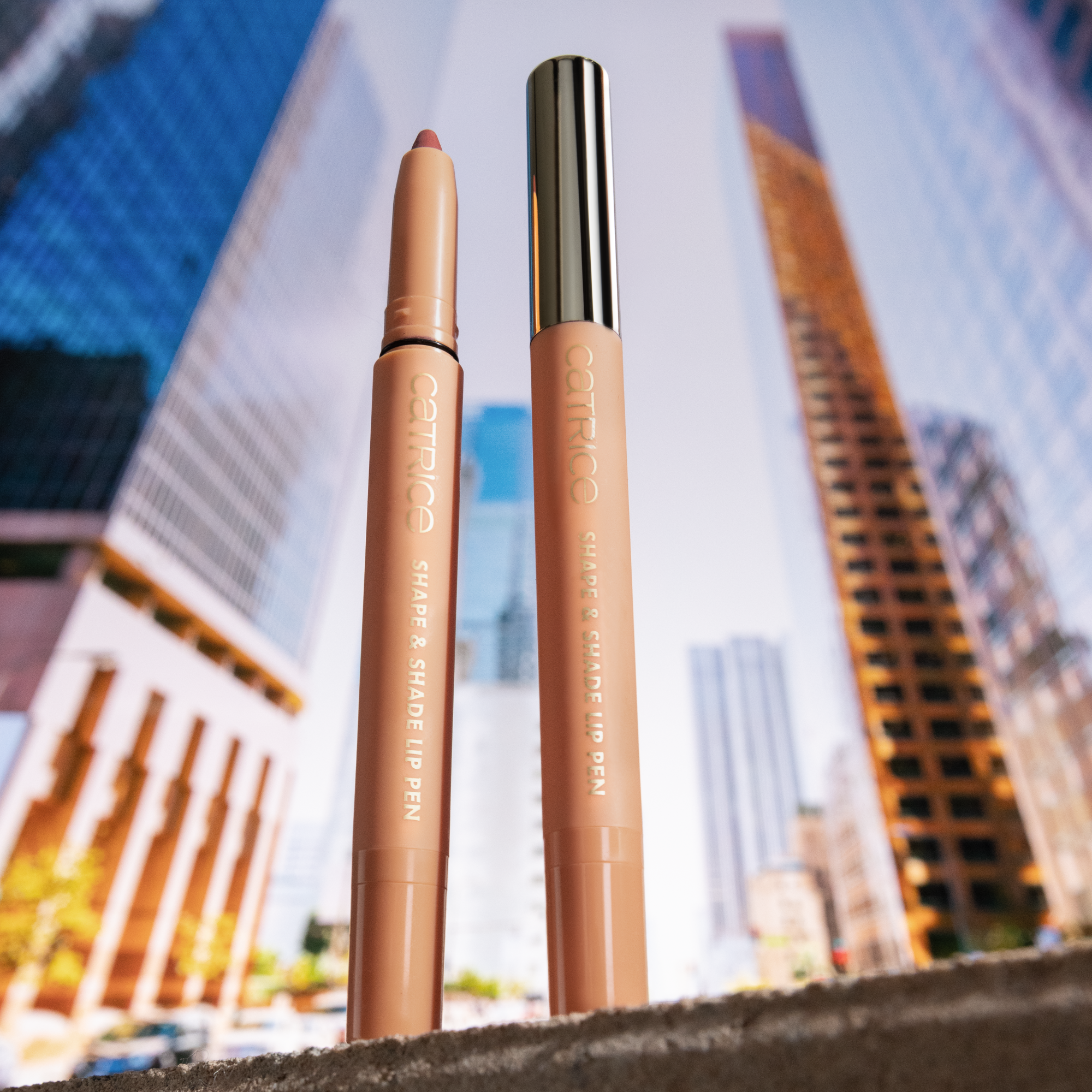 Bild: Catrice SPRING AND THE CITY Shape & Shade Lip Pen City Lines C02