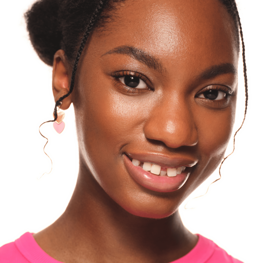 Bild: essence BIRTHDAY BOMB shiny lipgloss Cake My Day!