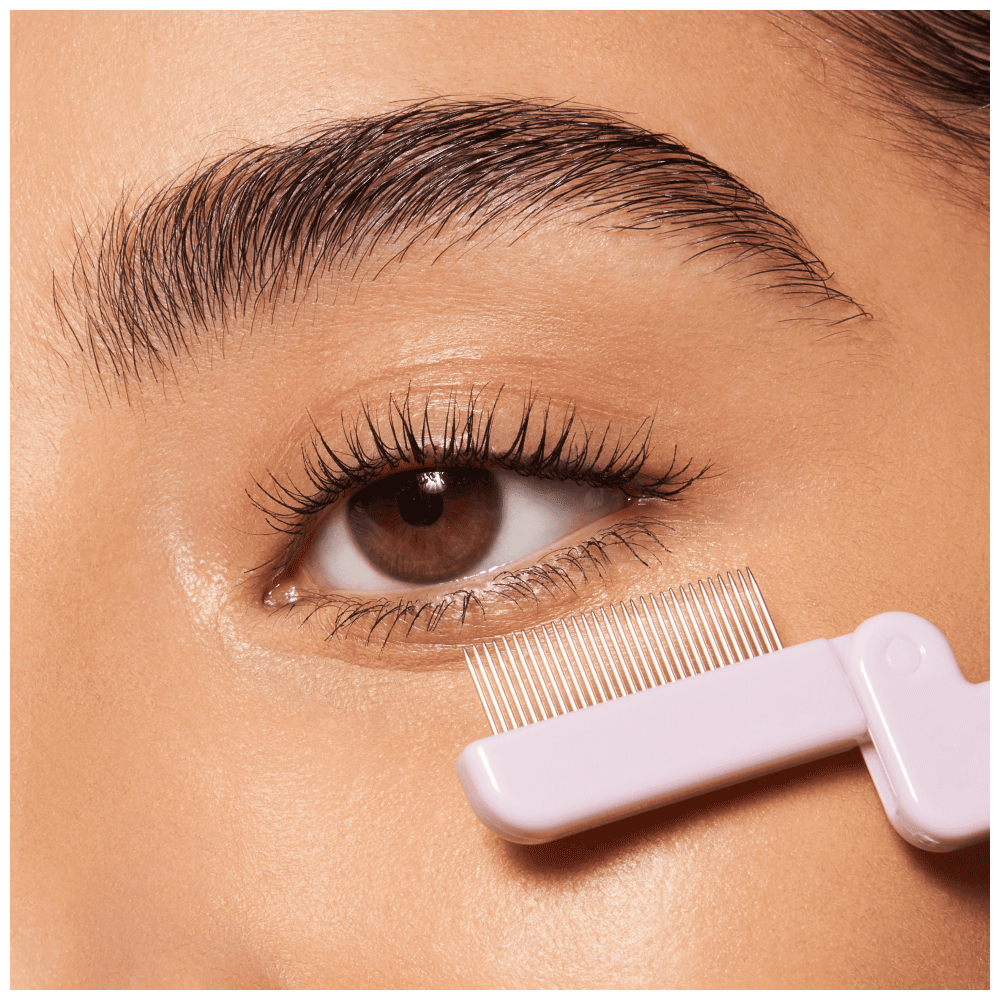 Bild: essence Eyelash Comb