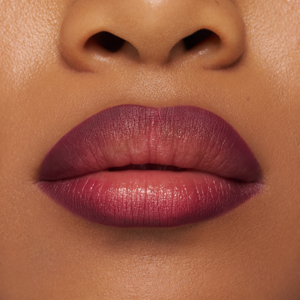 Bild: essence 8h MATTE comfort lipliner 19