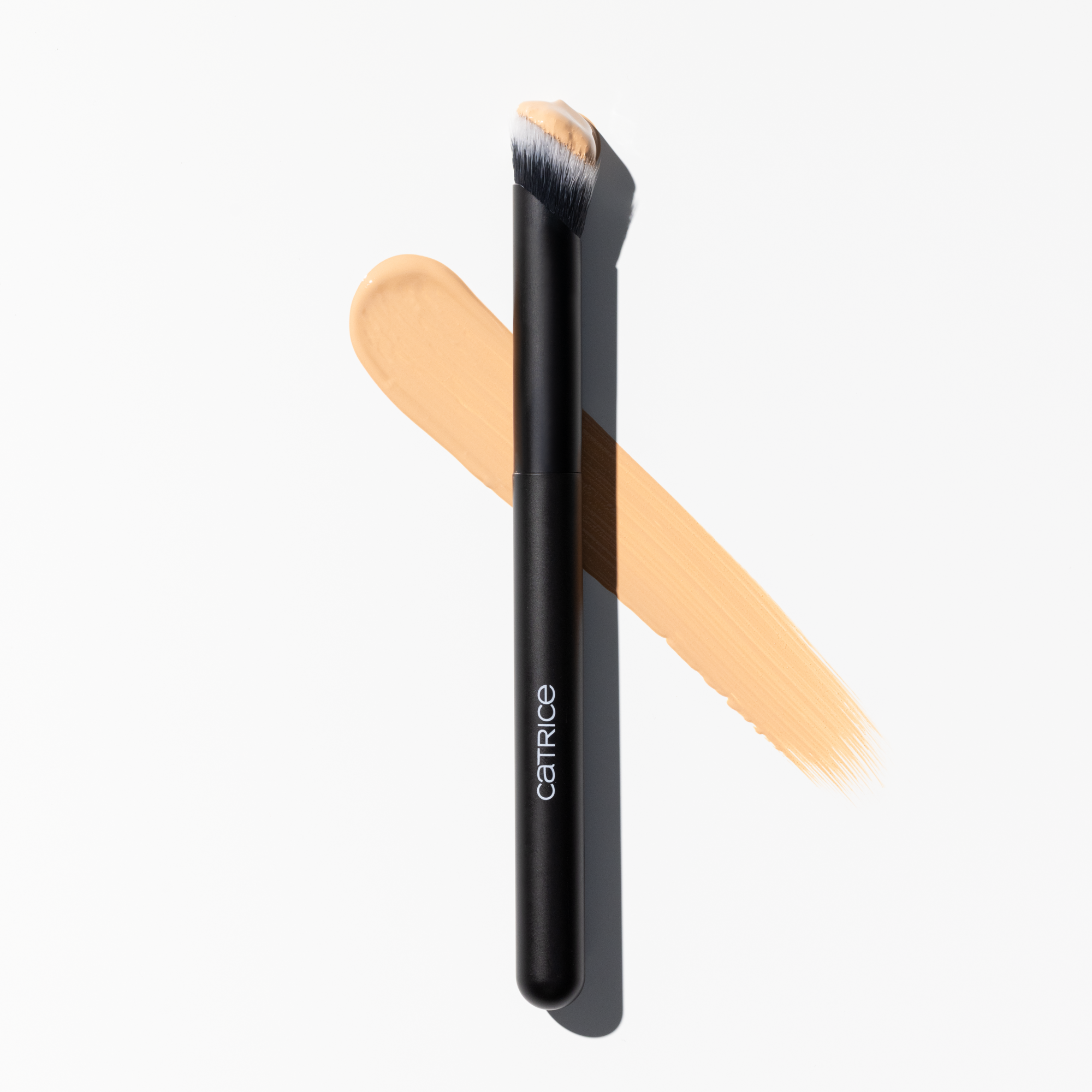 Bild: Catrice Under Eye Concealer Brush 
