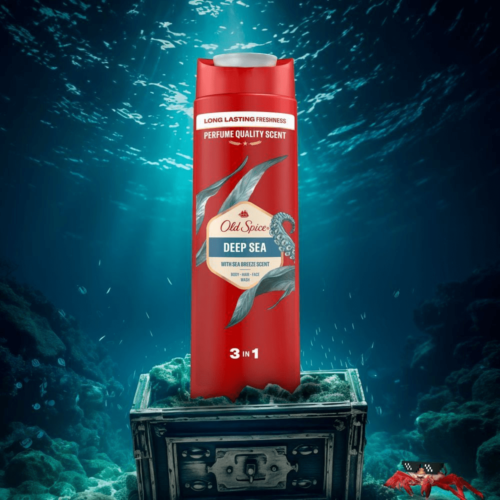 Old Spice Deep Sea 3-in-1 Duschgel, prÃ¤sentiert in einer Unterwasser-Szenen, die langanhaltende Frische und einen Duft in ParfÃ¼mqualitÃ¤t verspricht. [ES] Old Spice Deep Sea 3 en 1 evoca una frescura duradera con aroma de perfume de calidad desde el fondo del mar. [PT] Old Spice Deep Sea 3 em 1, promovendo uma fragrÃ¢ncia duradoura e refrescante como um tesouro das profundezas do oceano.;
