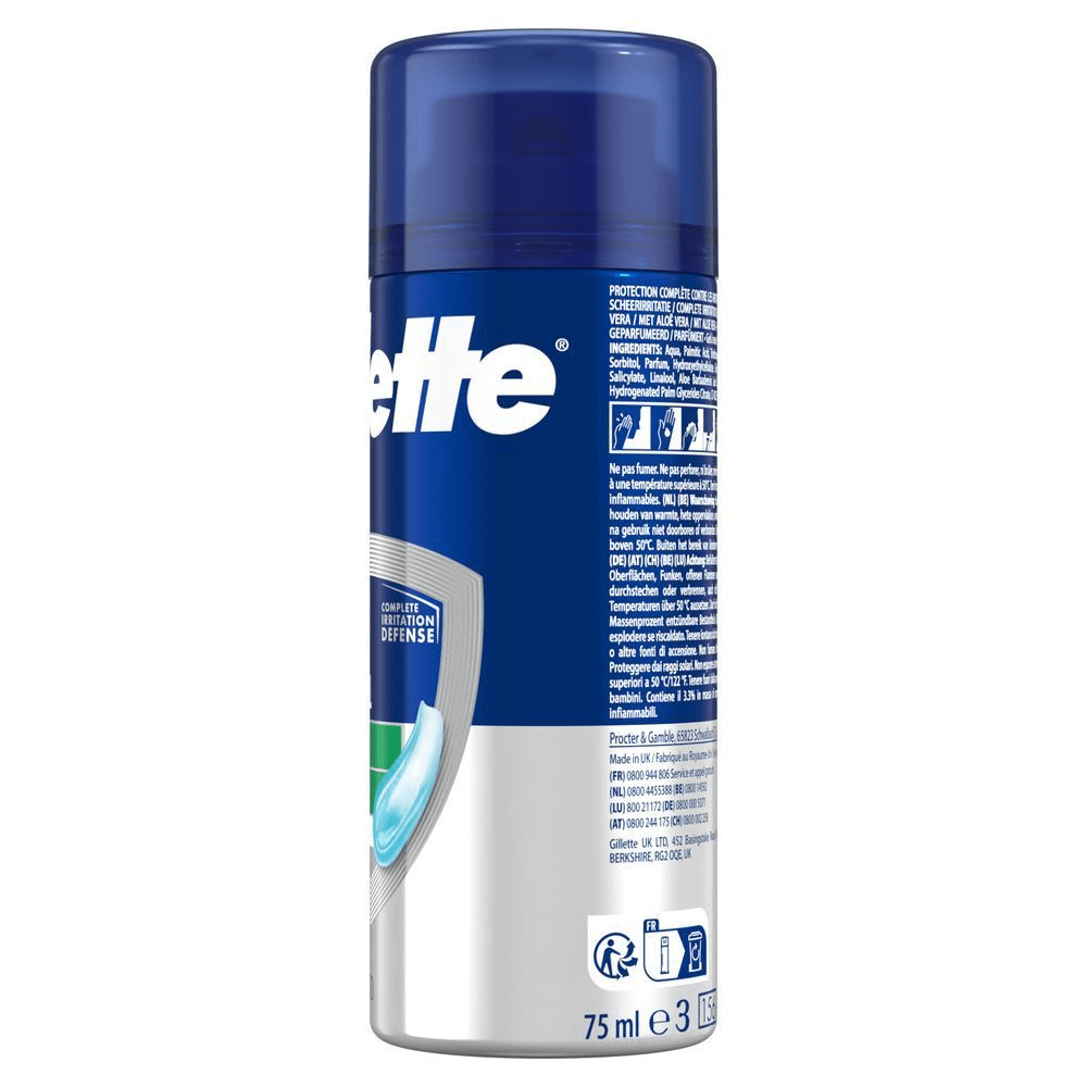 Gillette Series Rasierschaum Dose mit dem Hinweis "Complete Irritation Defense" (Kompletter Irritationsschutz). [IT] Gillette Series schiuma da barba, confezione che evidenzia la protezione completa contro le irritazioni e la presenza di aloe vera.;