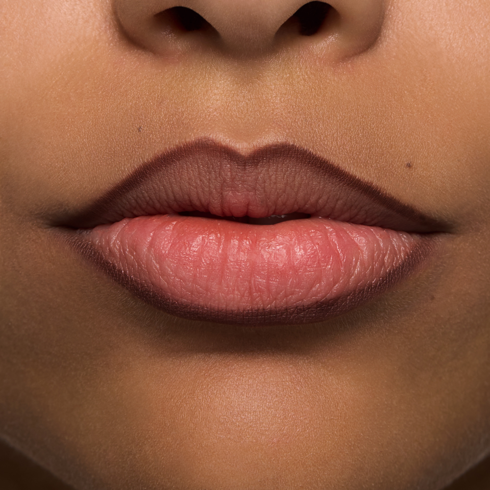 Bild: essence 8h MATTE comfort lipliner 11