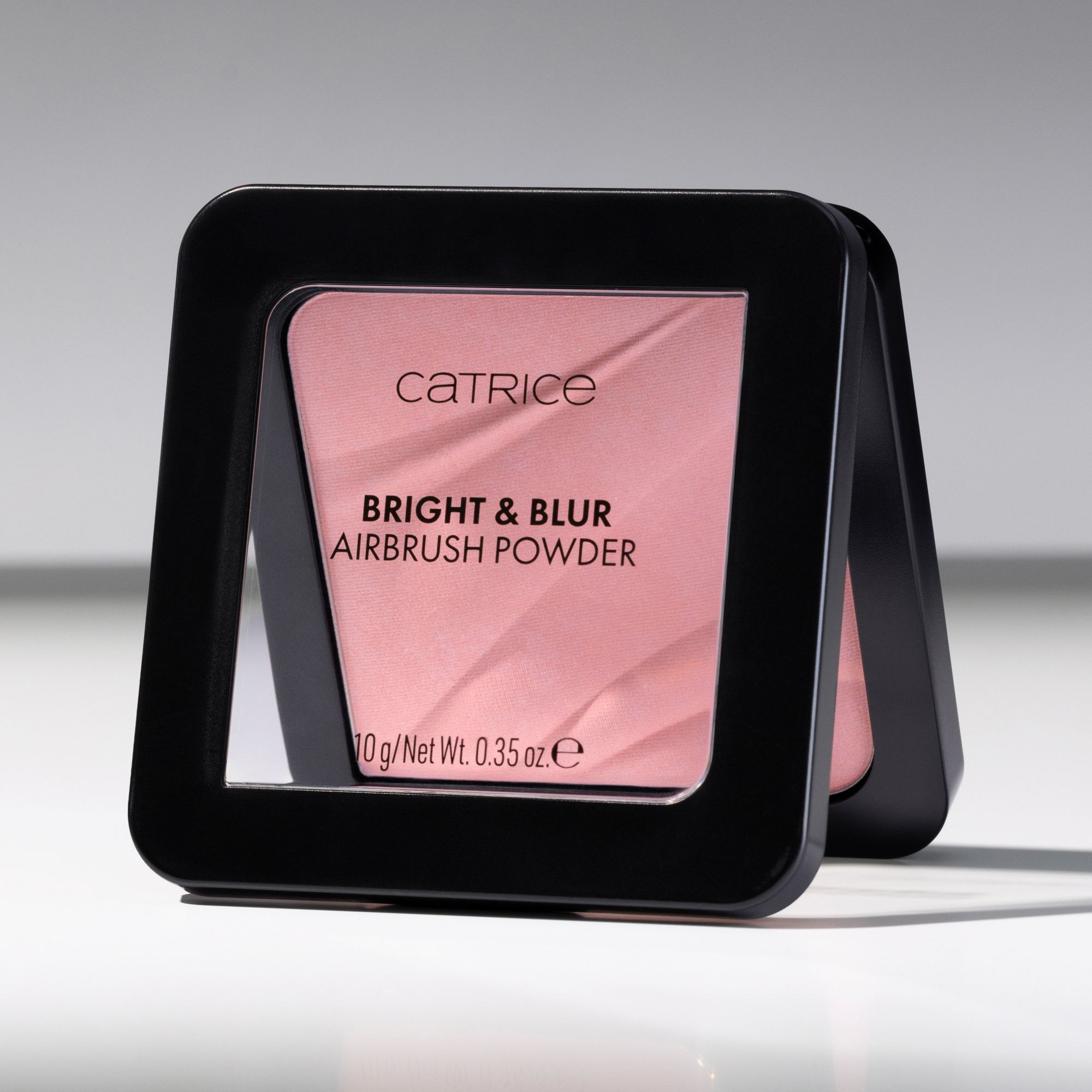 Bild: Catrice Bright & Blur Airbrush Powder Pink Luminance