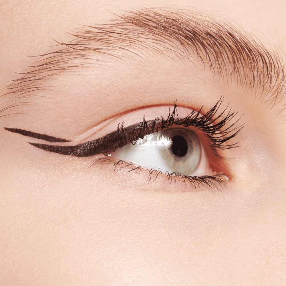 Bild: essence Liquid Ink Eyeliner Waterproof 