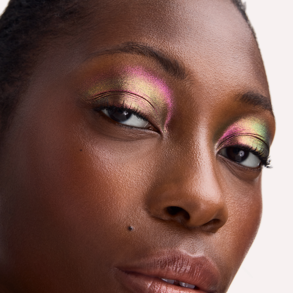 Bild: Catrice Prismatic Shift Eyeshadow 020