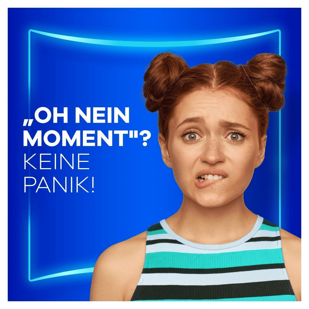 "Oh Nein Moment?" Keine Panik! – Frau mit besorgtem Gesichtsausdruck, die die Botschaft vermittelt, dass es keinen Grund zur Panik gibt.