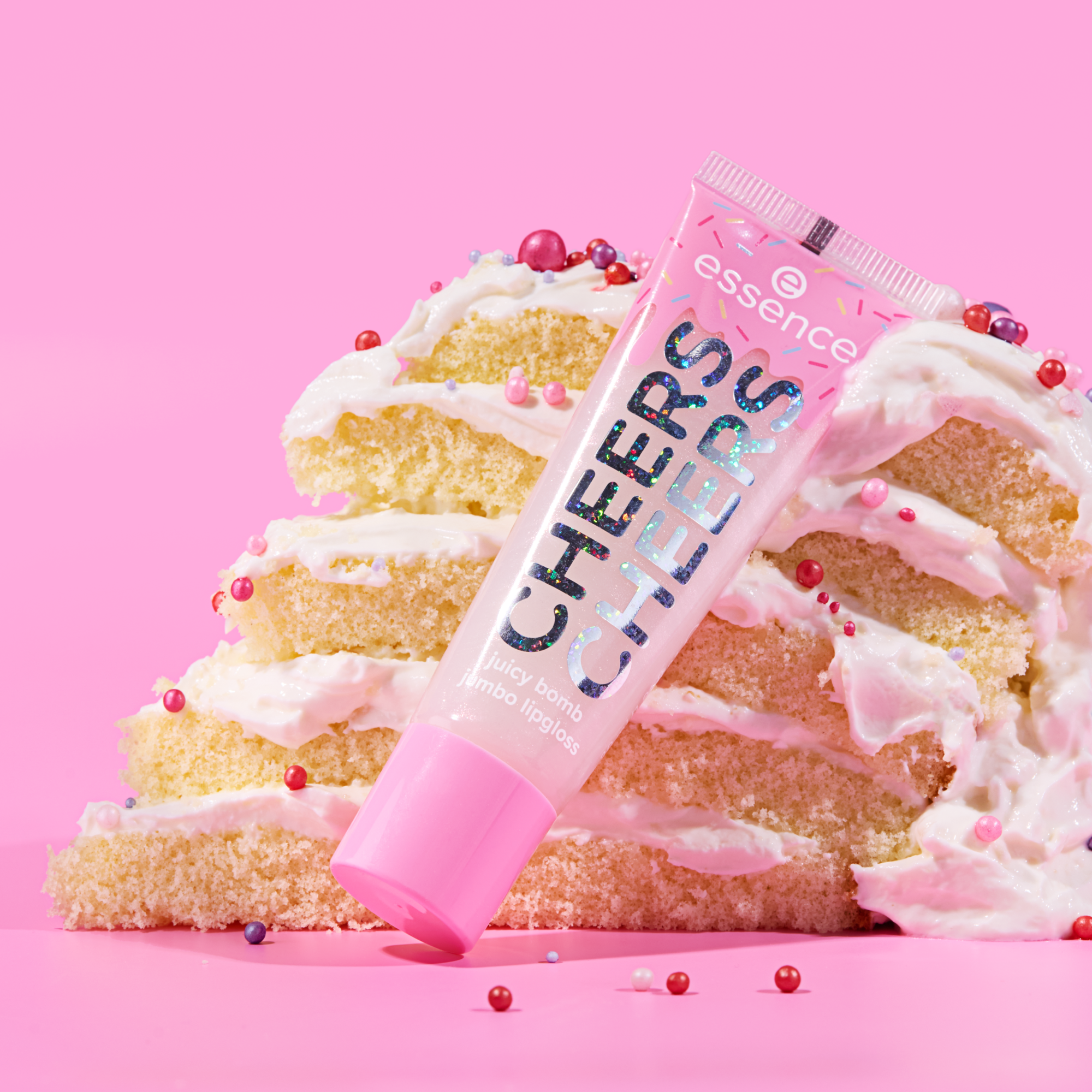 Bild: essence SAY IT WITH JUICY CHEERS juicy bomb jumbo lipgloss 02