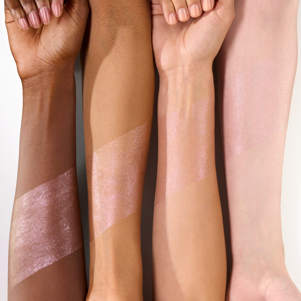 Bild: Catrice Diamond Haze Jelly Highlighter Stick 