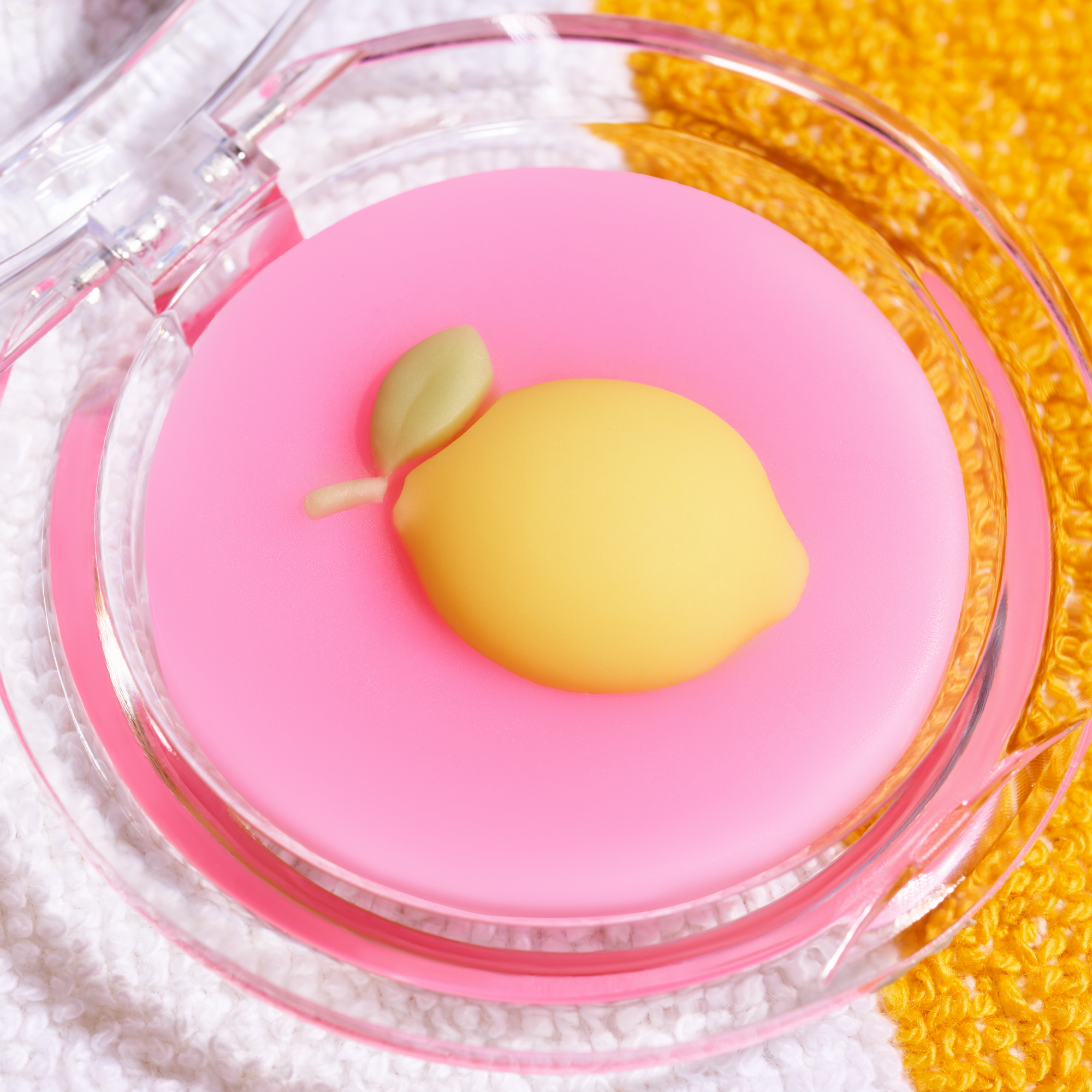 Bild: essence Ciao! lip balm 