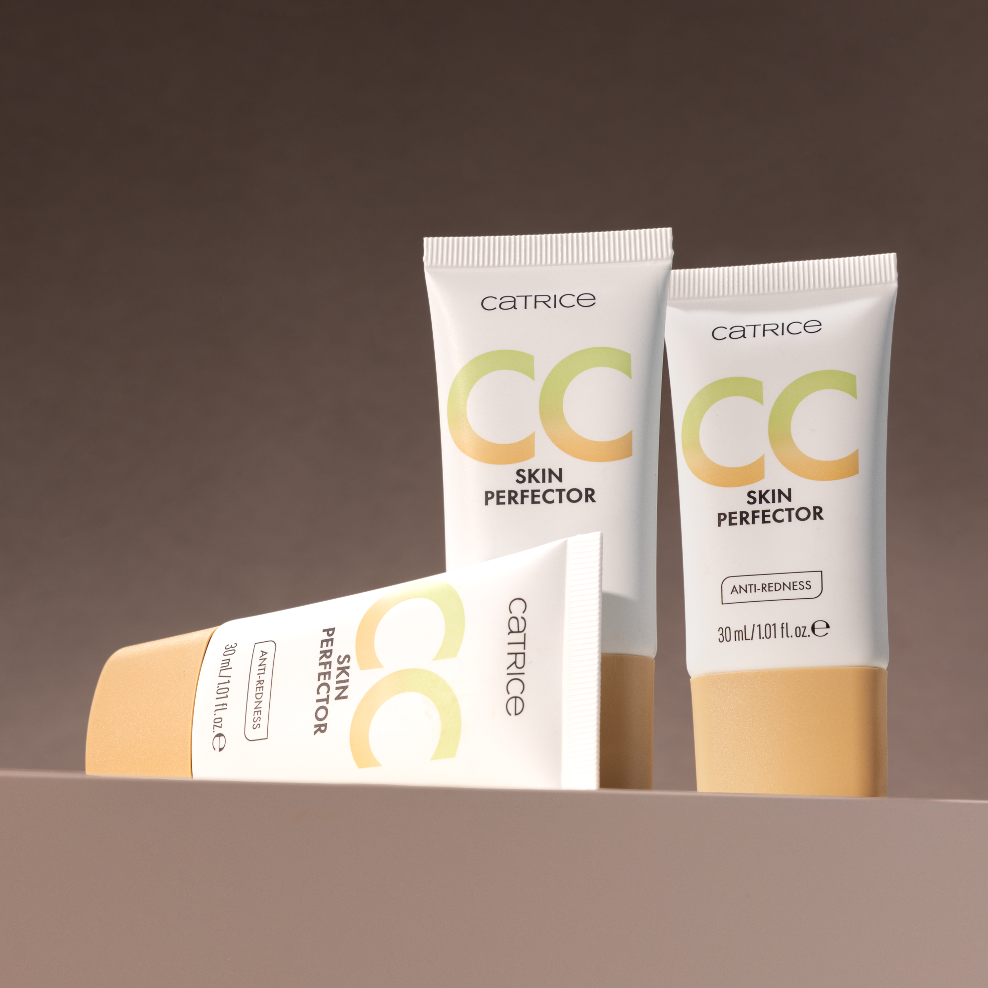 Bild: Catrice CC Skin Perfector Green, Shift, Go!