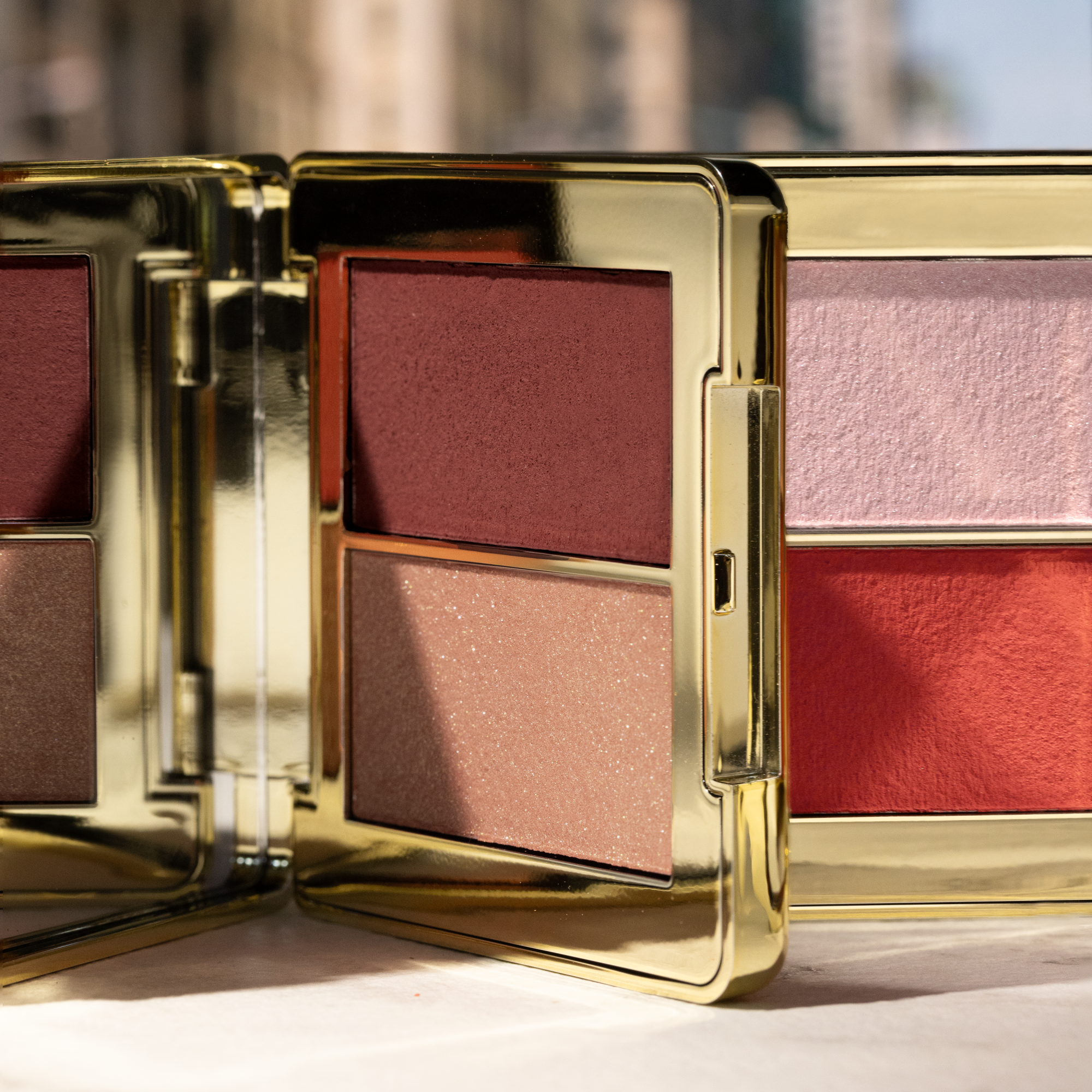 Bild: Catrice SPRING AND THE CITY Eye & Cheek Glow Complex Cherry Glow & Skyline Views