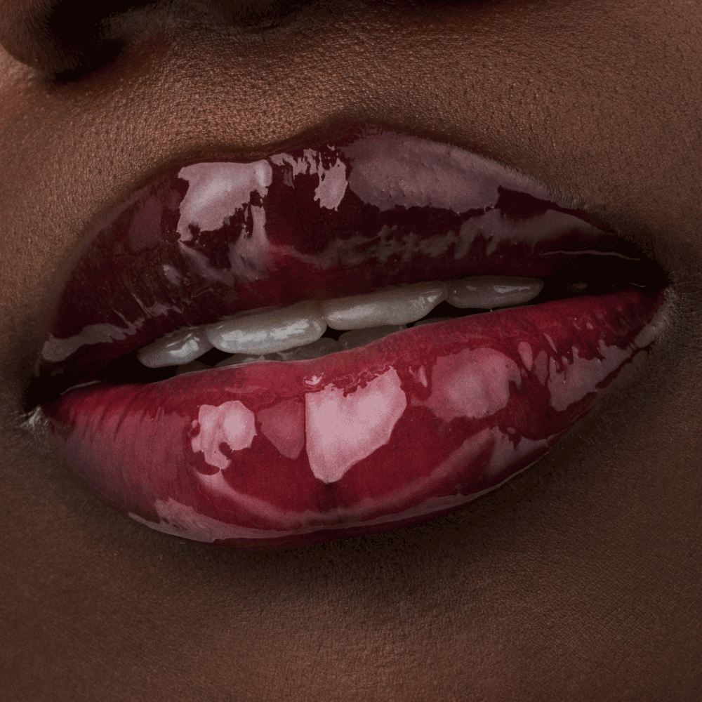 Bild: Catrice Glossin" Glow Tinted Lip Oil Drama Mama