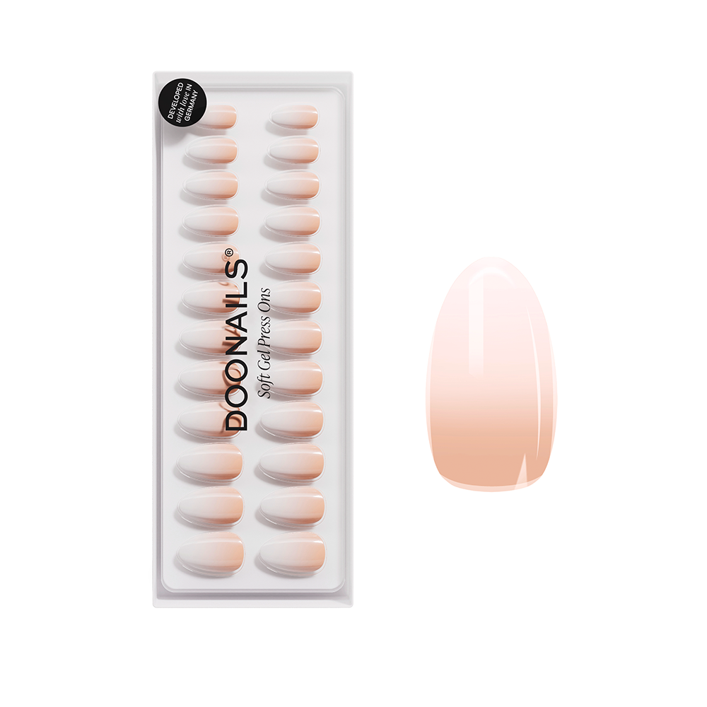 Bild: DOONAILS Soft Gel Press Ons Short Almond Babyboomer Nude