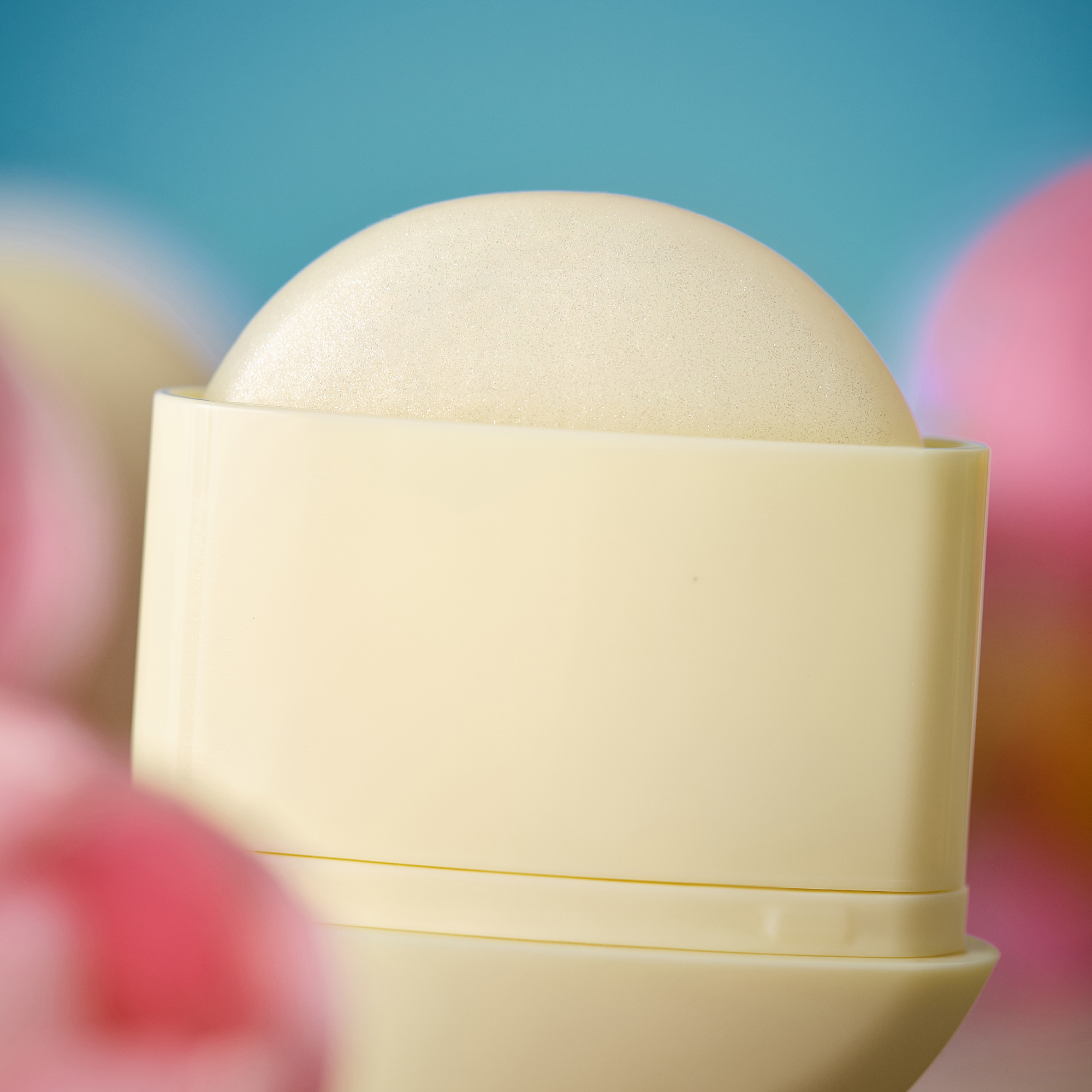Bild: Catrice CATRICE EGG-CELLENT CARING LIP BALM 03 
