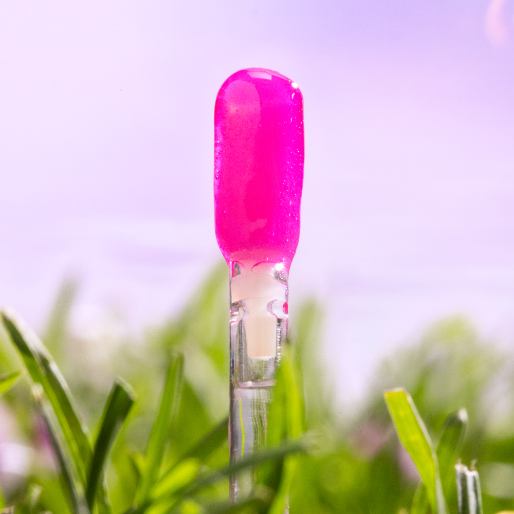 Bild: essence Glimmer In A Bubble Lipgloss 