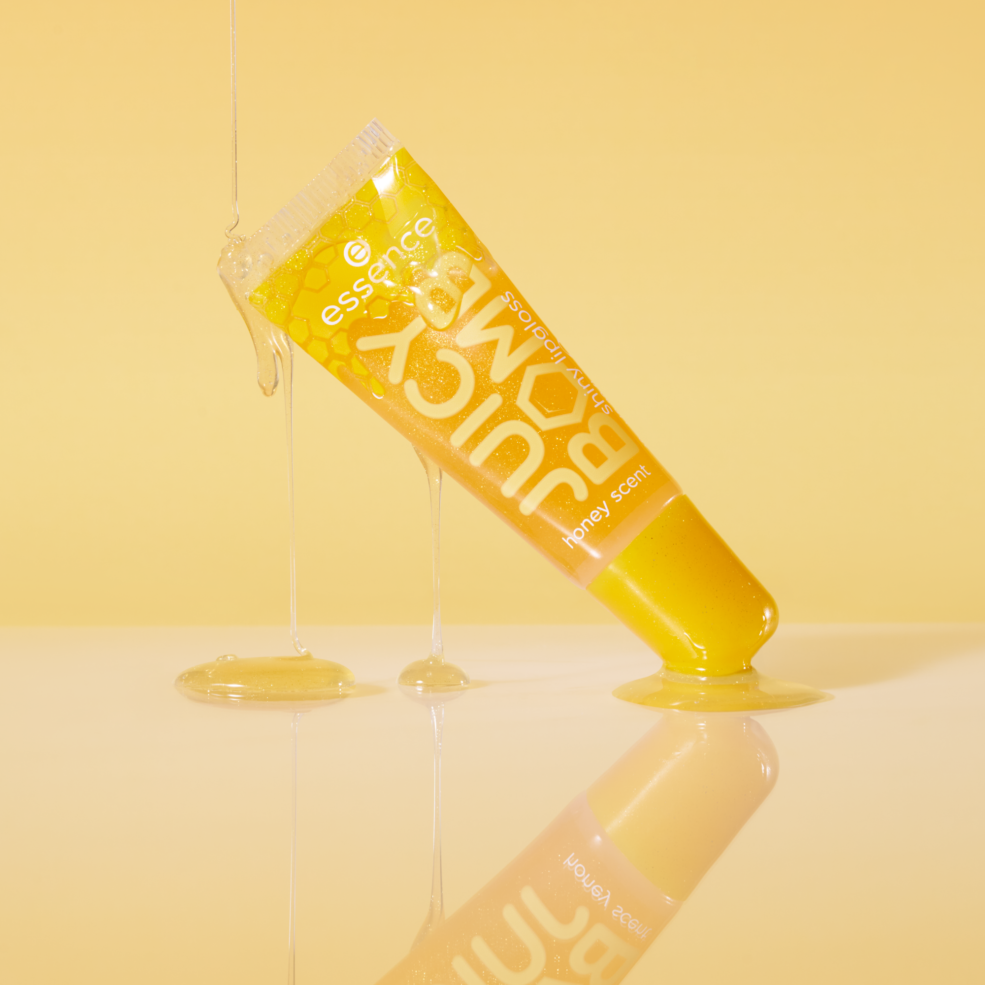 Bild: essence JUICY BOMB shiny lipgloss Bee Mine Bee Mine