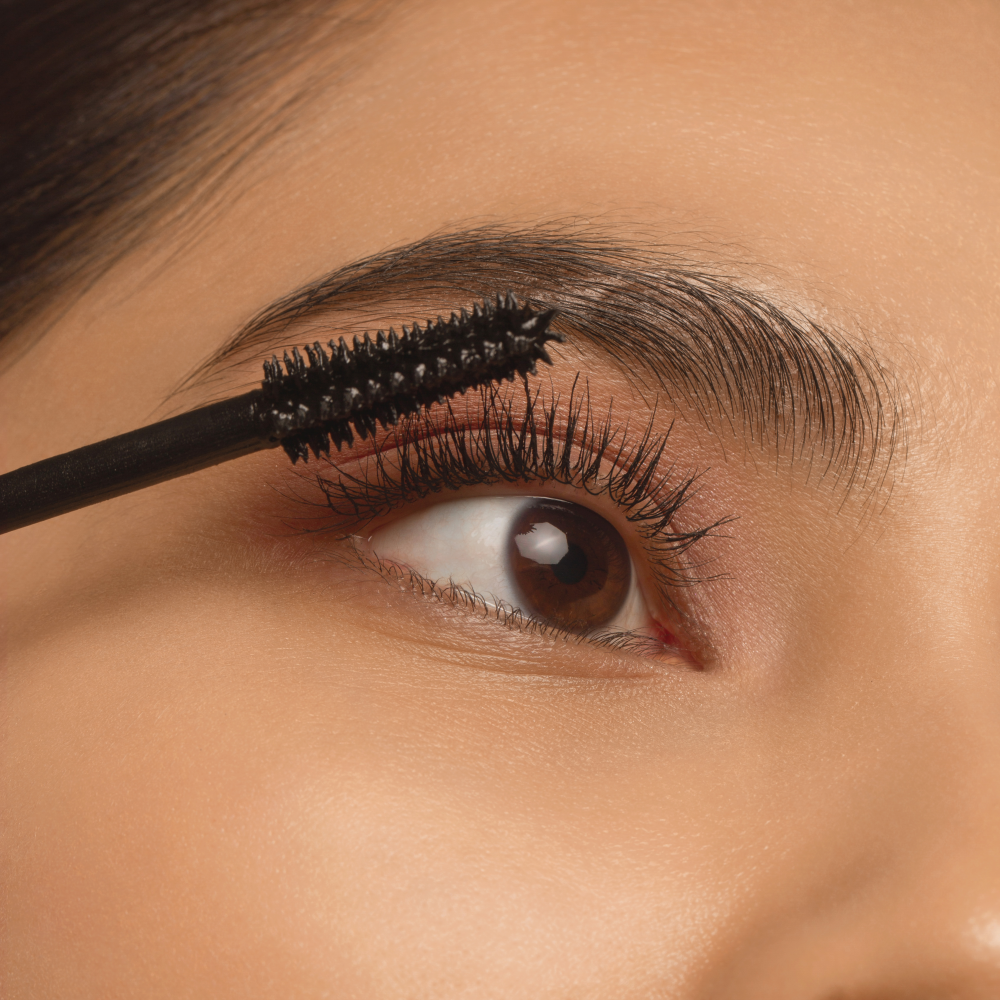 Bild: essence call me Queen dramatic false lash effect mascara waterproof 