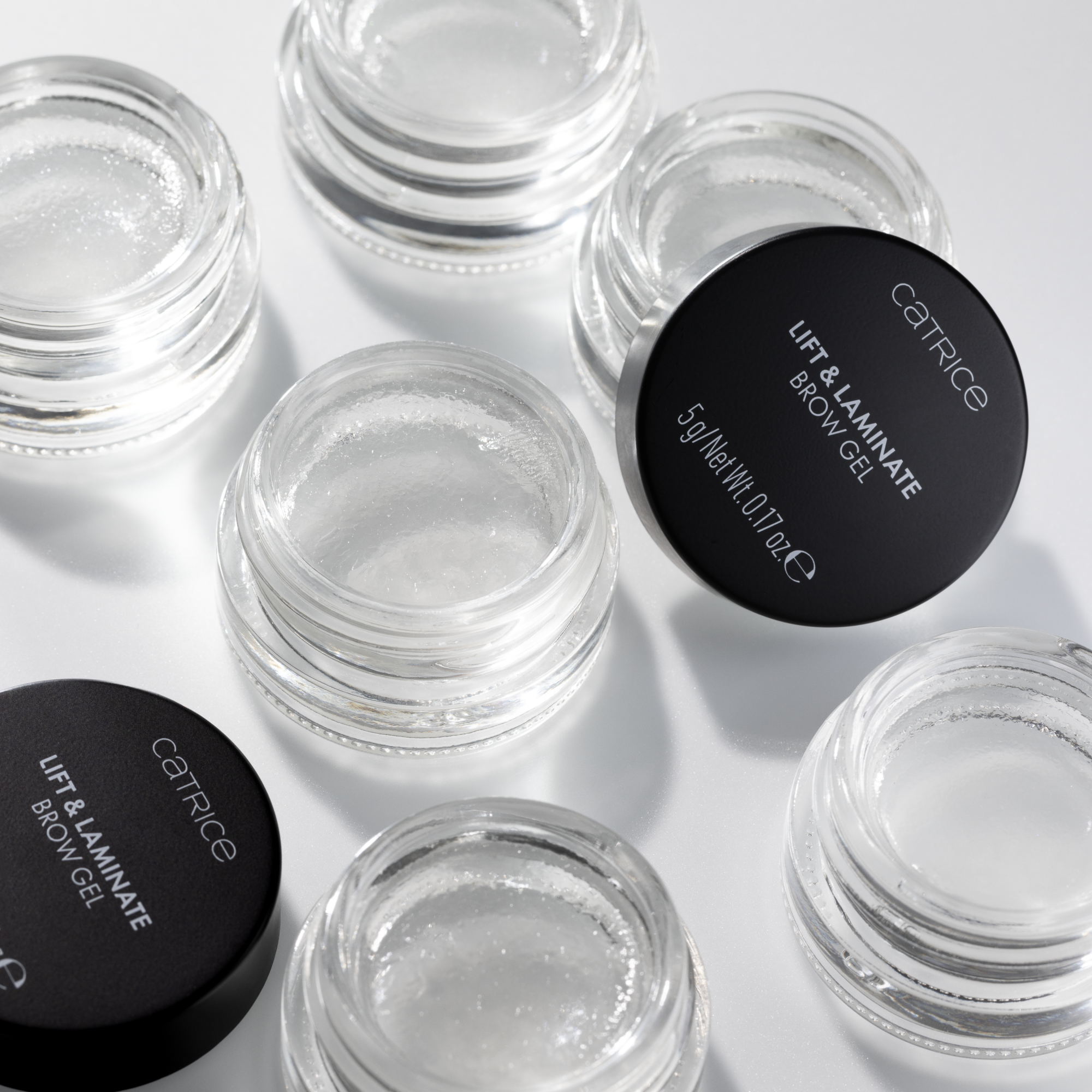 Bild: Catrice Lift & Laminate Brow Gel Transparent 