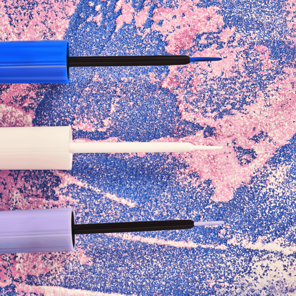 Bild: essence COLOUR it! liquid eyeliner Chocolate Brown