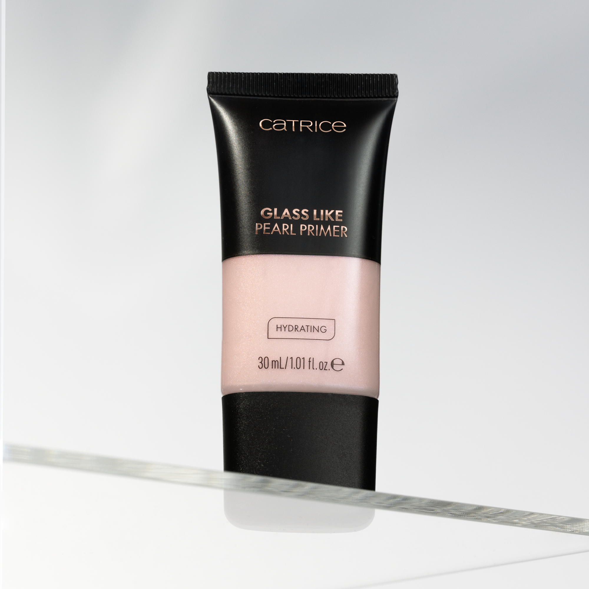 Bild: Catrice Glass Like Pearl Primer Pearlfection 