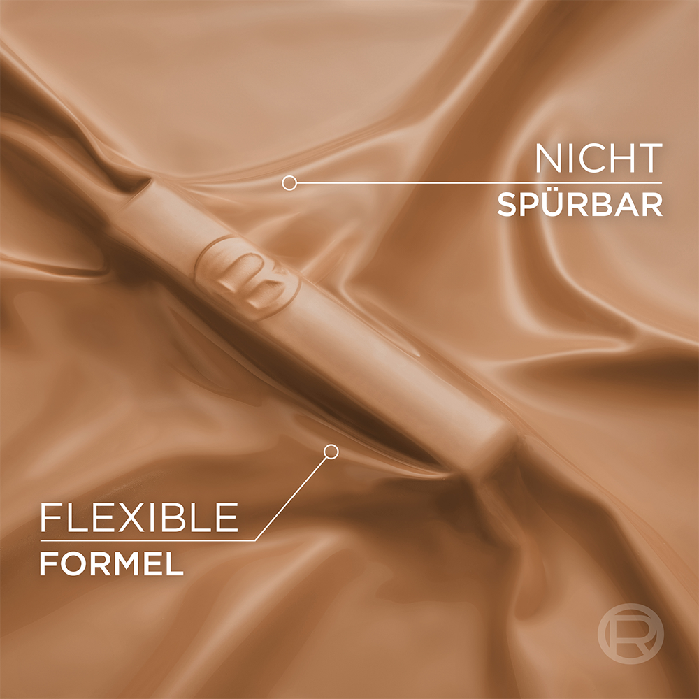 Bild: L'ORÉAL PARIS Infaillible Skin Ink Foundcealer 140