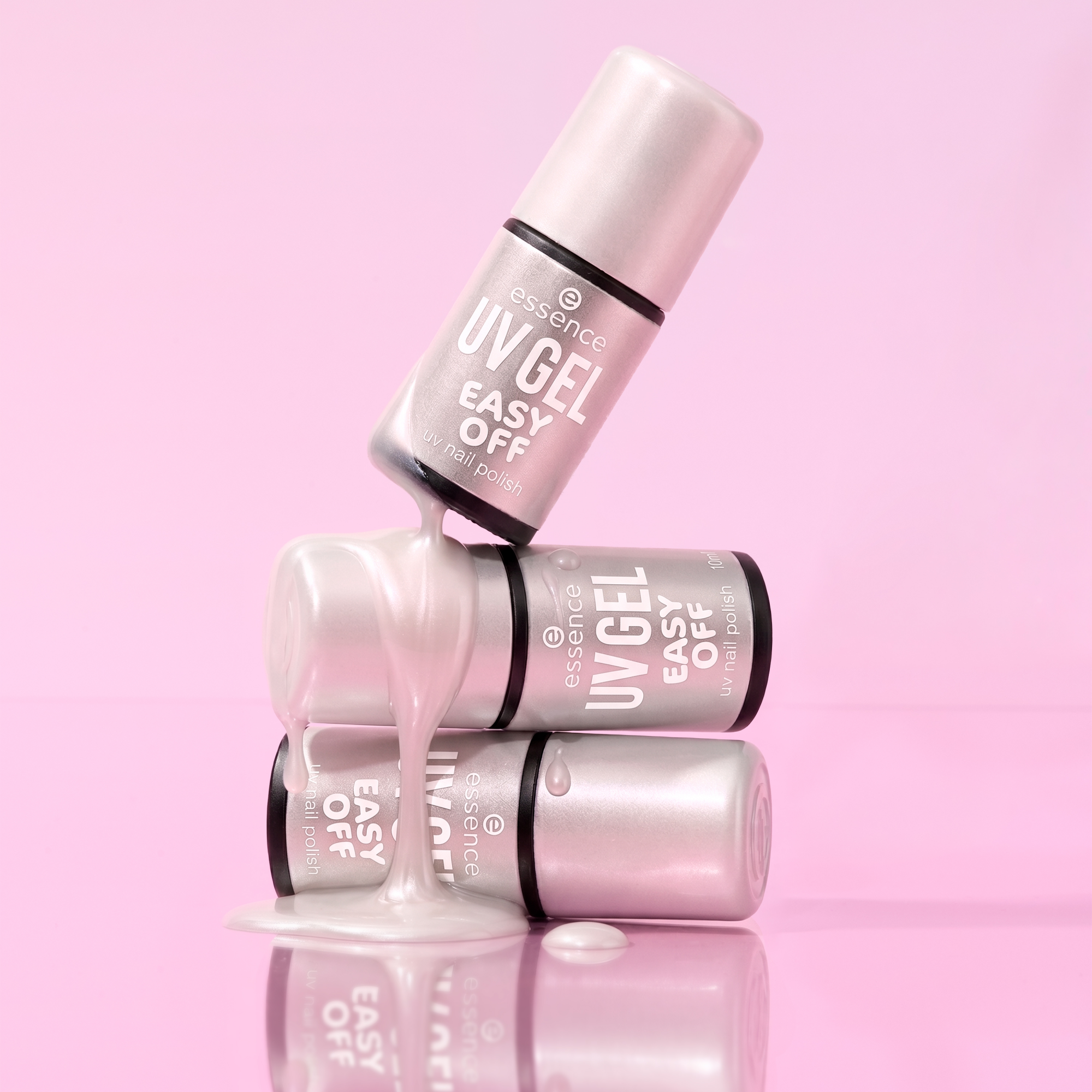 Bild: essence UV GEL EASY OFF uv nail polish faux pearl