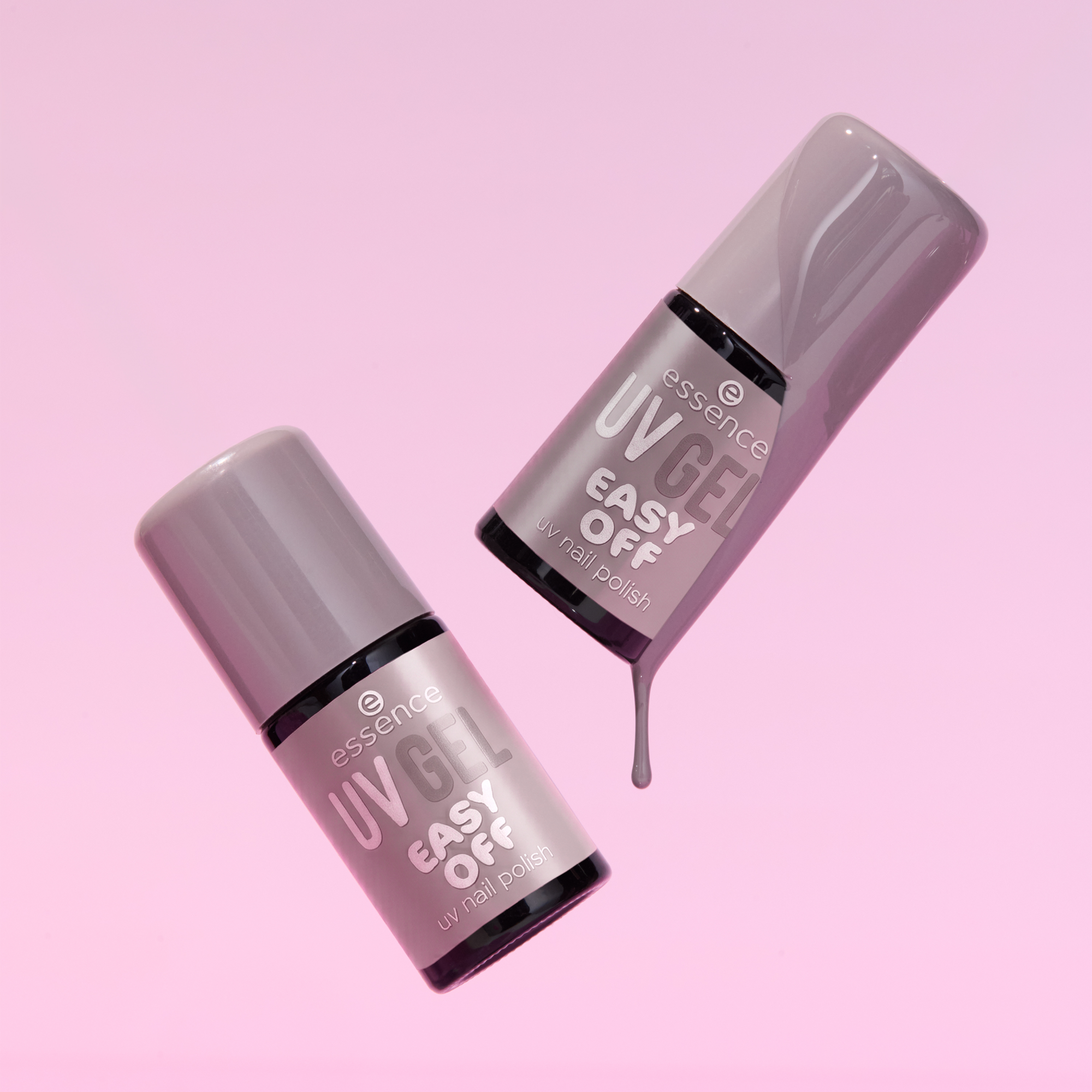Bild: essence UV GEL EASY OFF uv nail polish dancing in grey clouds