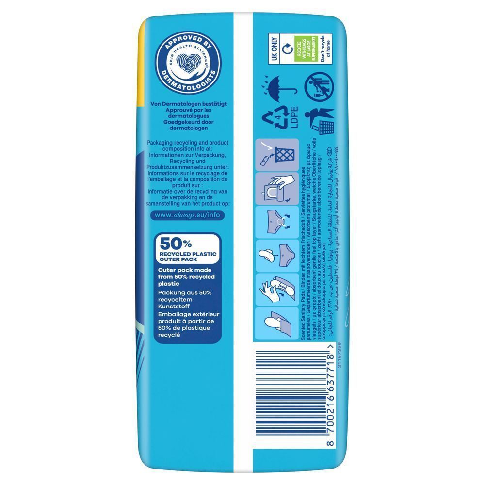Always Ultra Day Binden Verpackung, die hervorhebt, dass die Außenverpackung aus 50 % recyceltem Kunststoff besteht.;