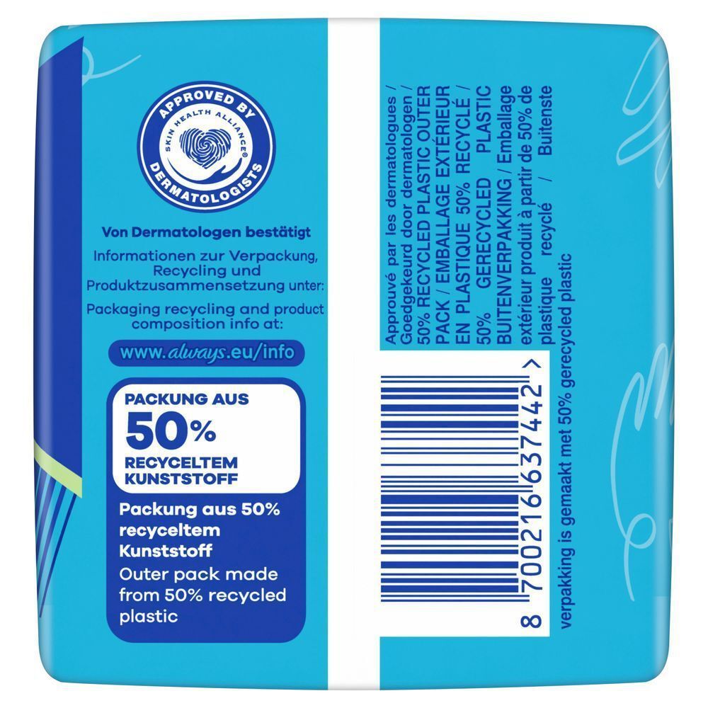 Always Ultra Day Binden Verpackung, die hervorhebt, dass die äußere Verpackung aus 50% recyceltem Kunststoff hergestellt ist.;