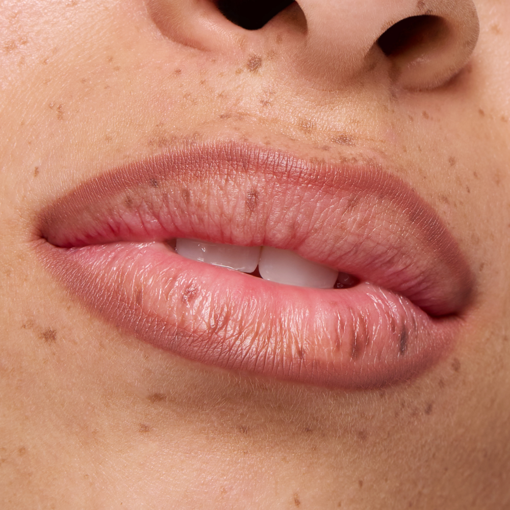 Bild: essence 8h MATTE comfort lipliner 10