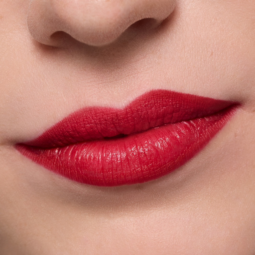 Bild: essence 8h MATTE comfort lipliner 18