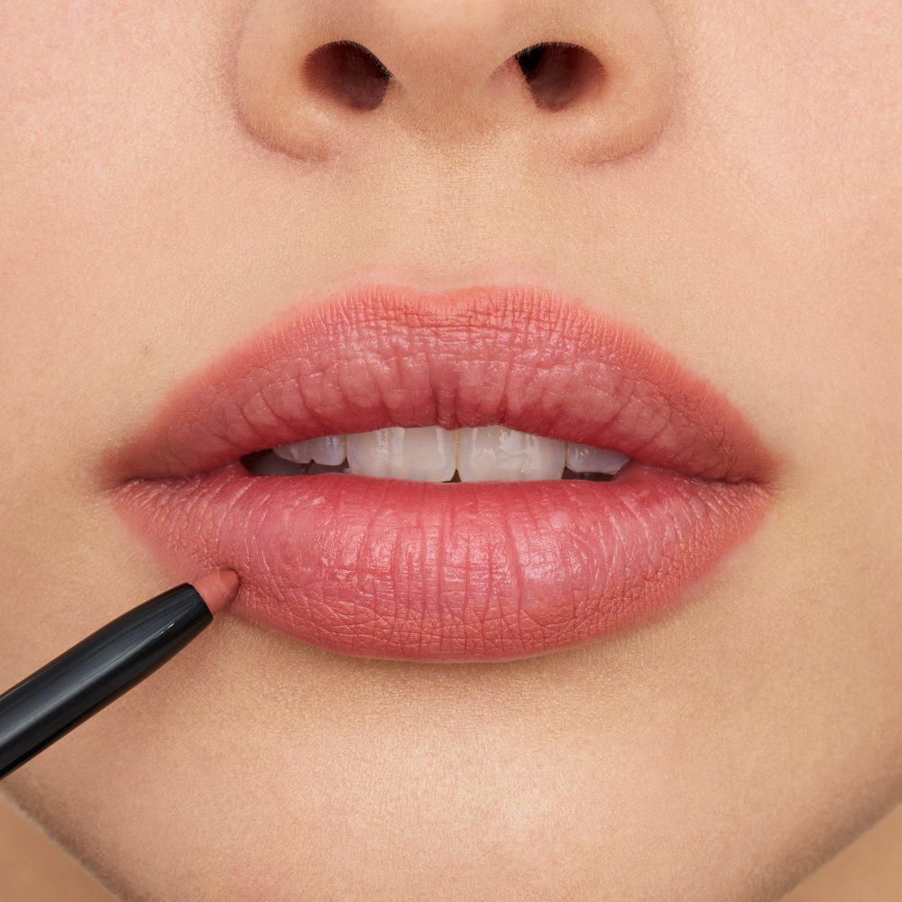 Bild: essence 8h matte comfort Lipliner 04