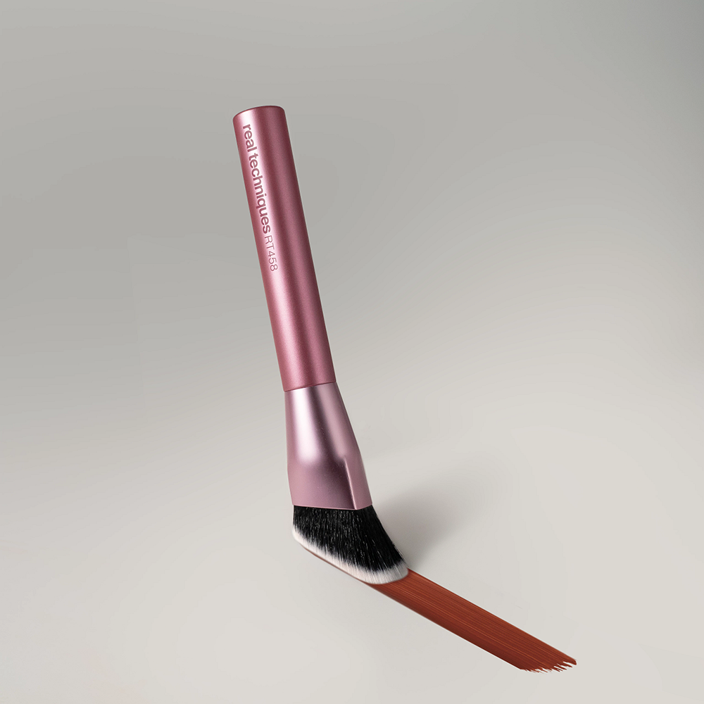 Bild: Real Techniques Pinsel Contour Brush 