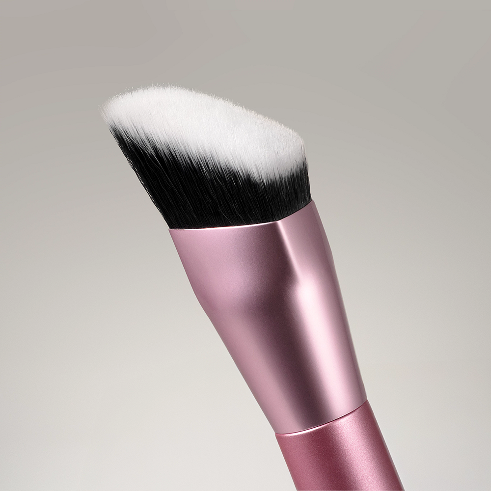 Bild: Real Techniques Pinsel Contour Brush 