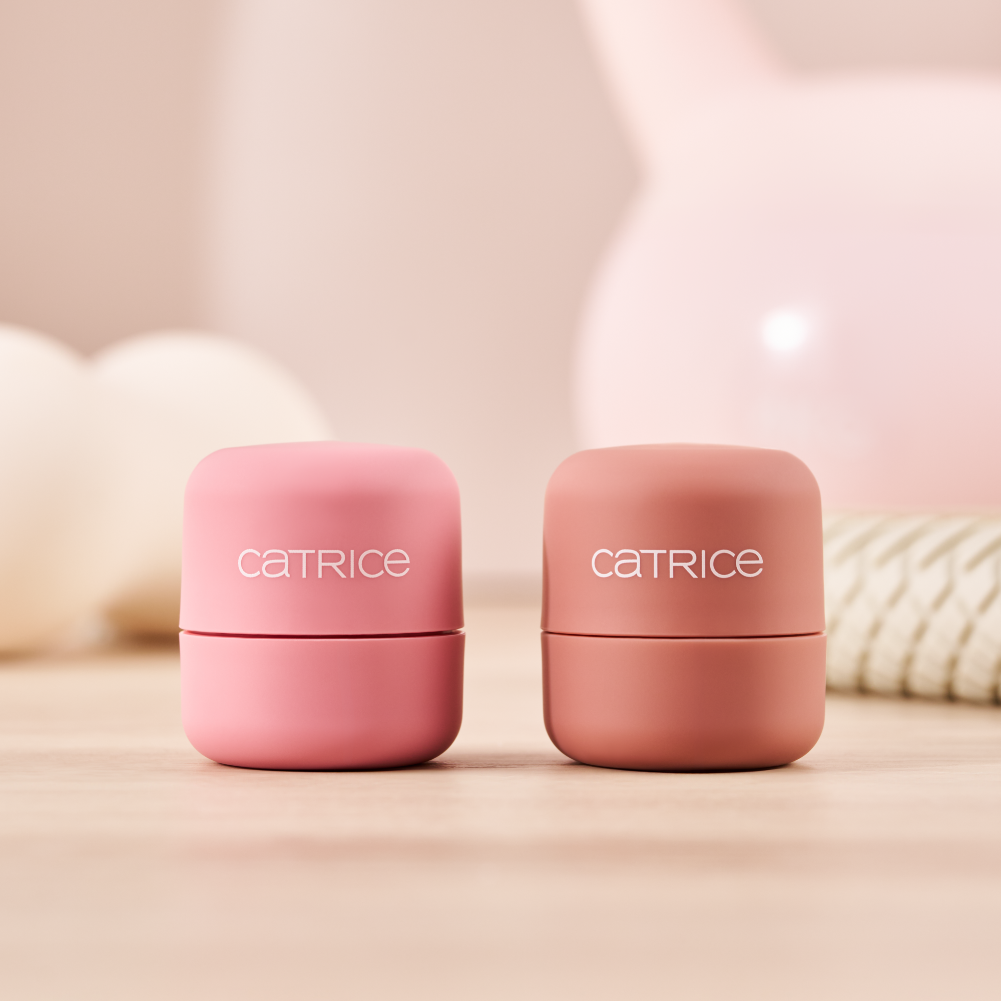 Bild: Catrice MY CORE ESSENTIALS Blushed & Beautiful Multi-Use Stick C01