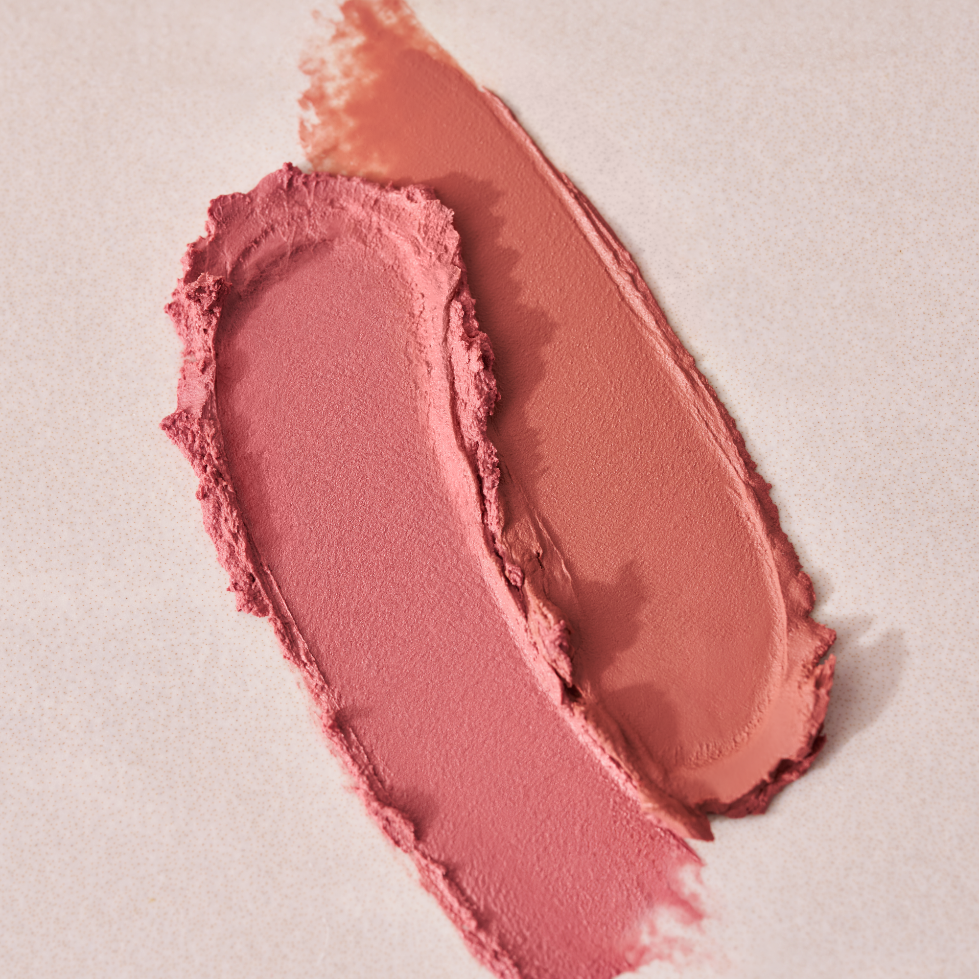 Bild: Catrice MY CORE ESSENTIALS Blushed & Beautiful Multi-Use Stick C01