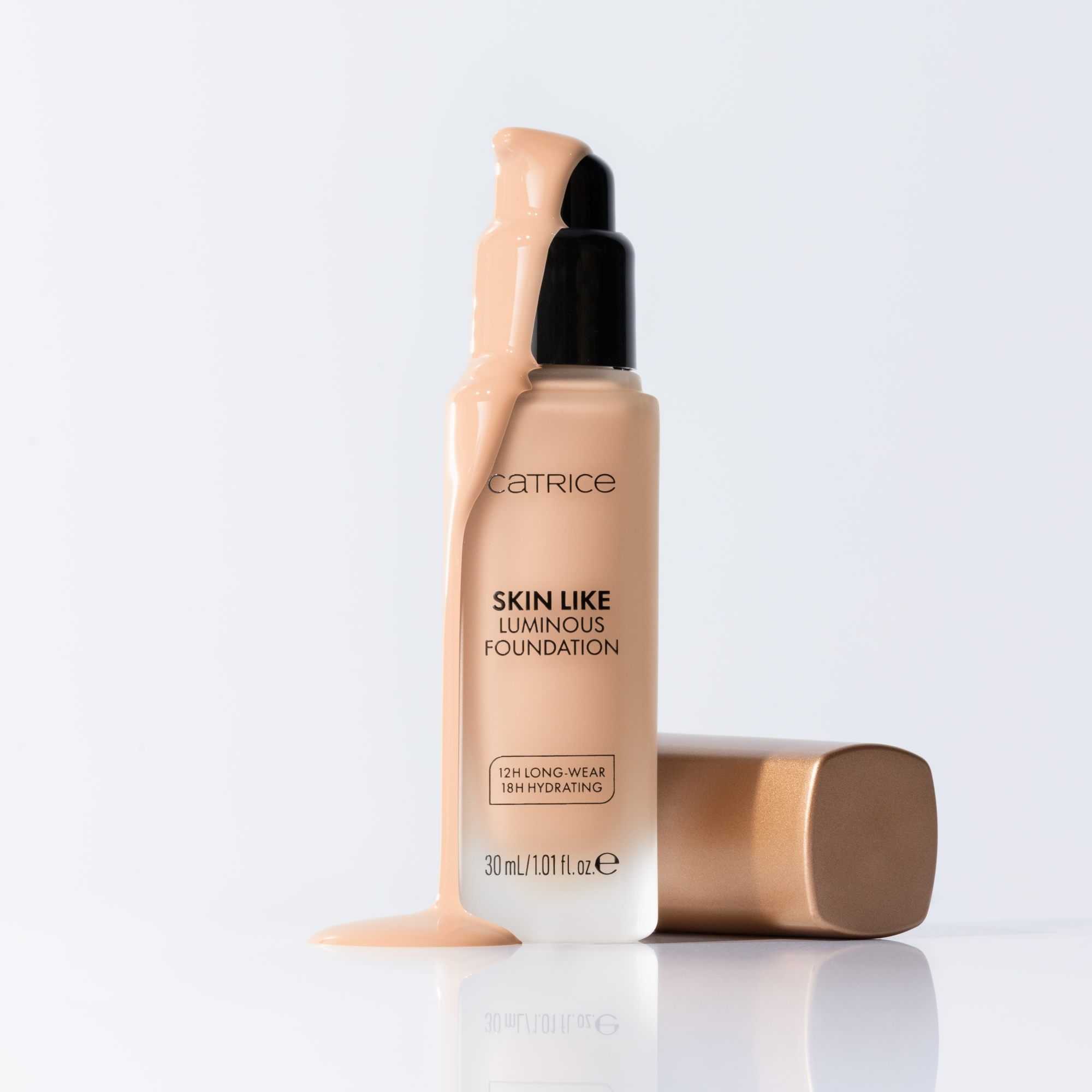 Bild: Catrice Skin Like Luminous Foundation 027C