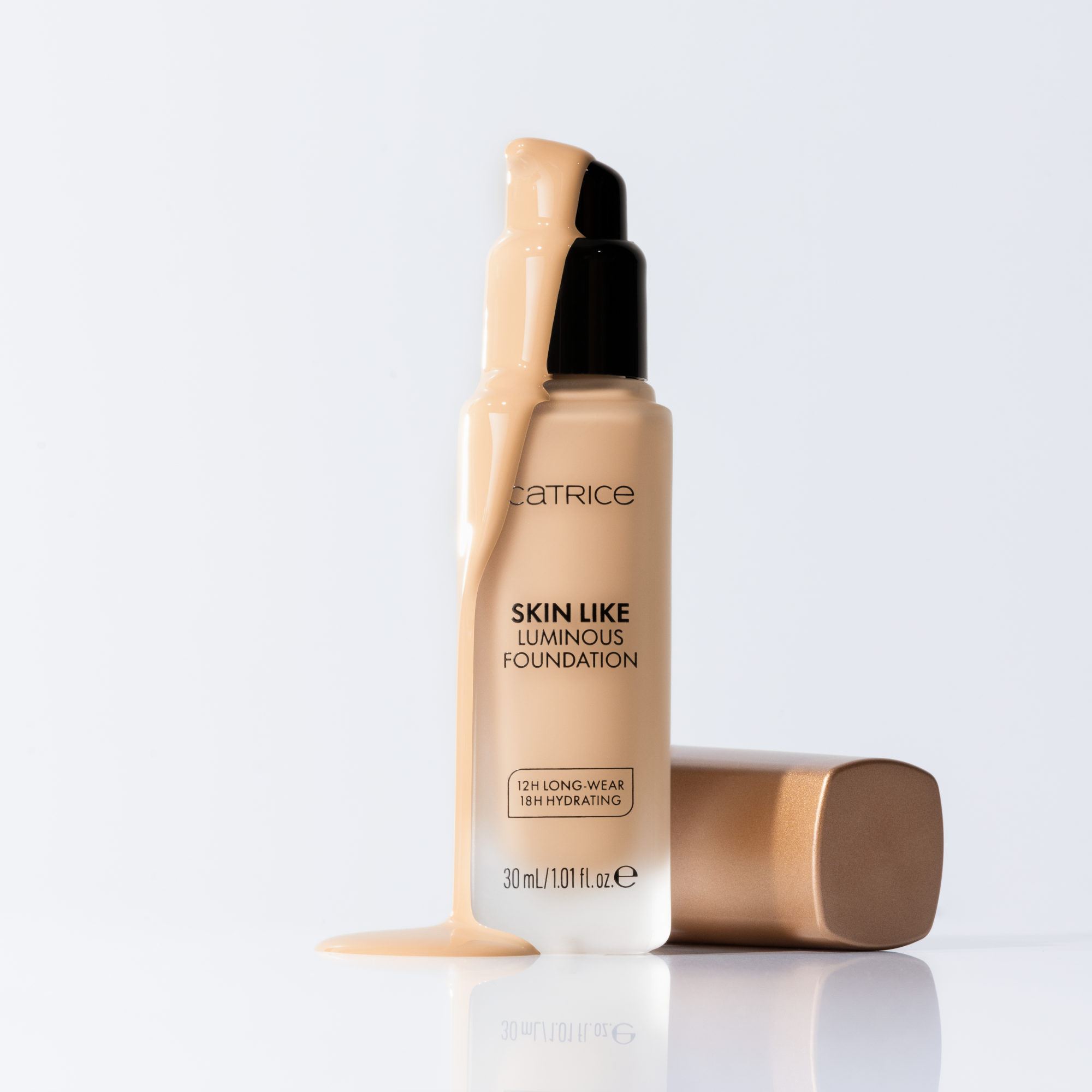 Bild: Catrice Skin Like Luminous Foundation 030N