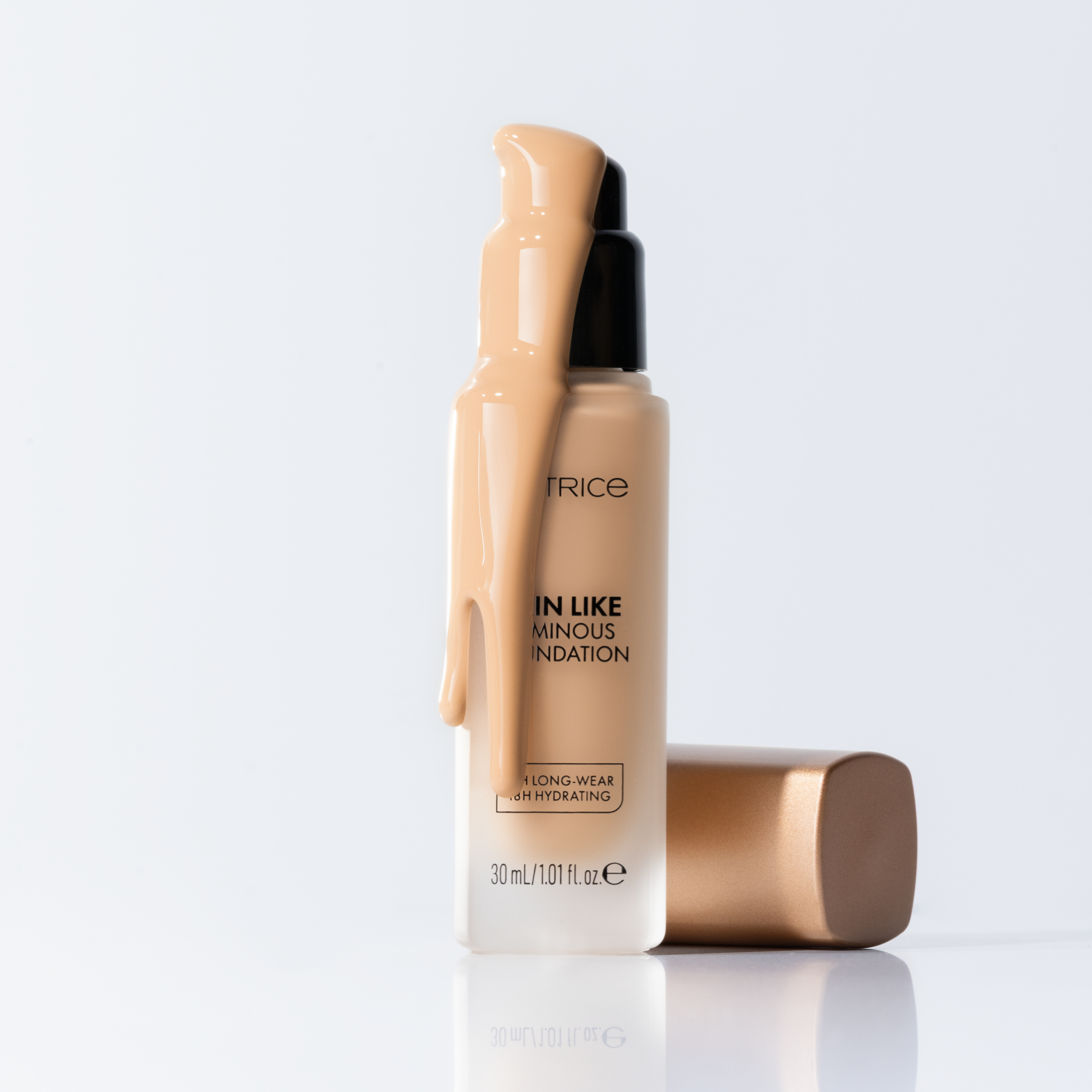 Bild: Catrice Skin Like Luminous Foundation 032W