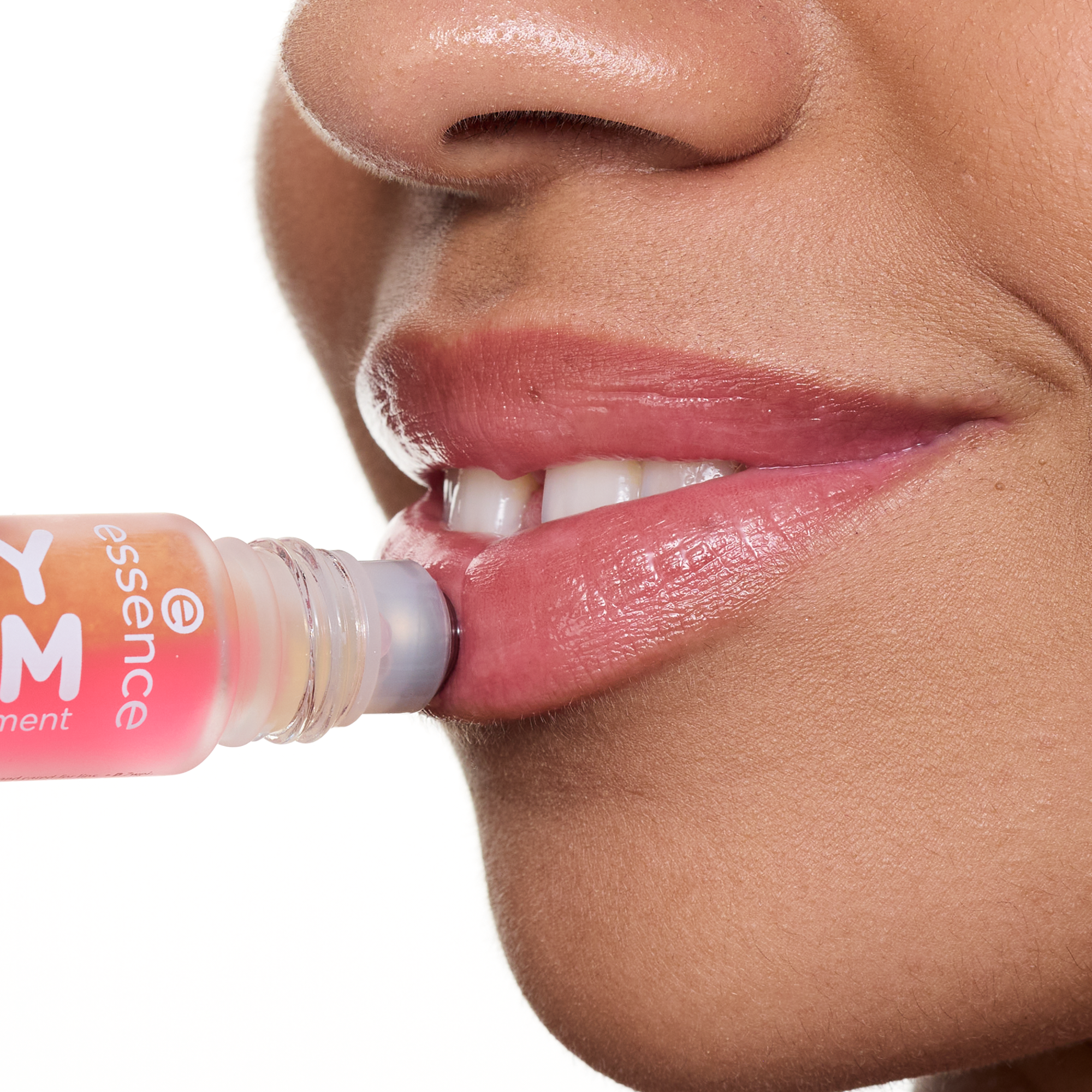 Bild: essence JUICY SERUM hydrating lip treatment 