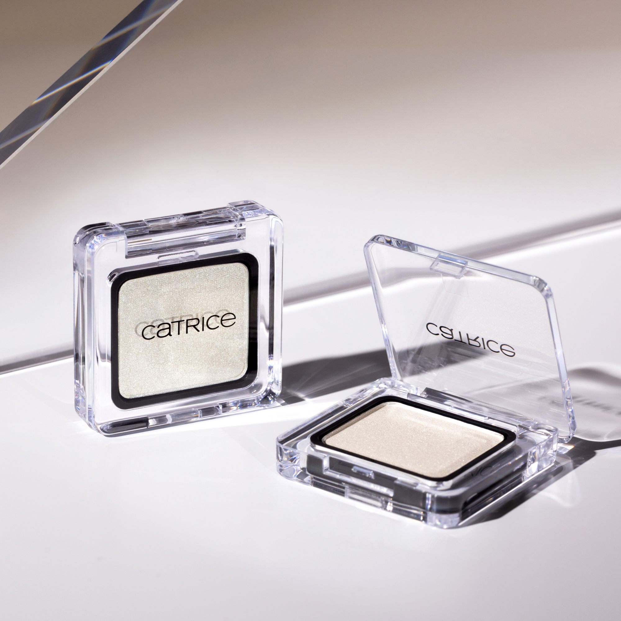 Bild: Catrice Art Couleurs Eyeshadow Frosted Dust Frosted Dust