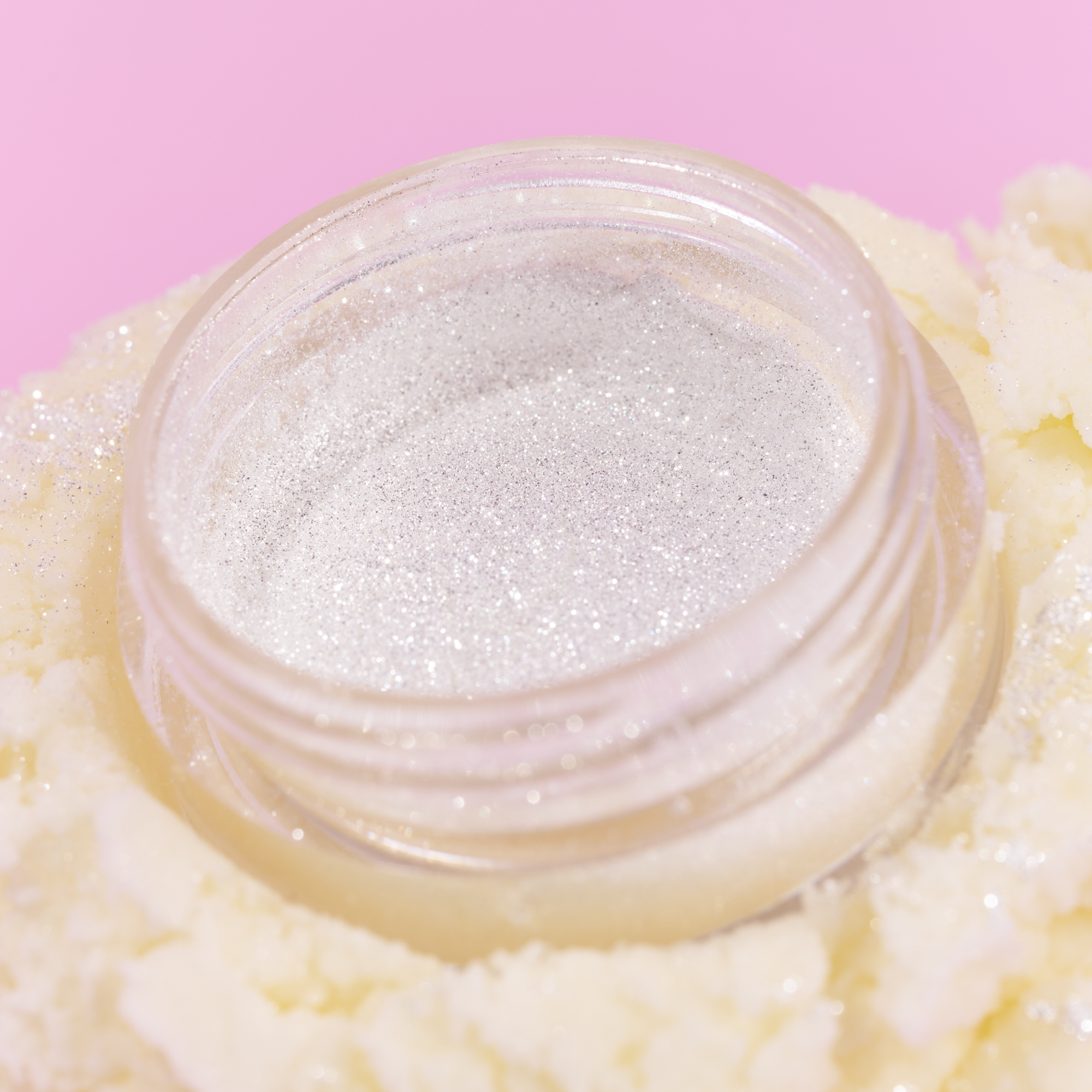 Bild: essence UV GEL NAIL powder 