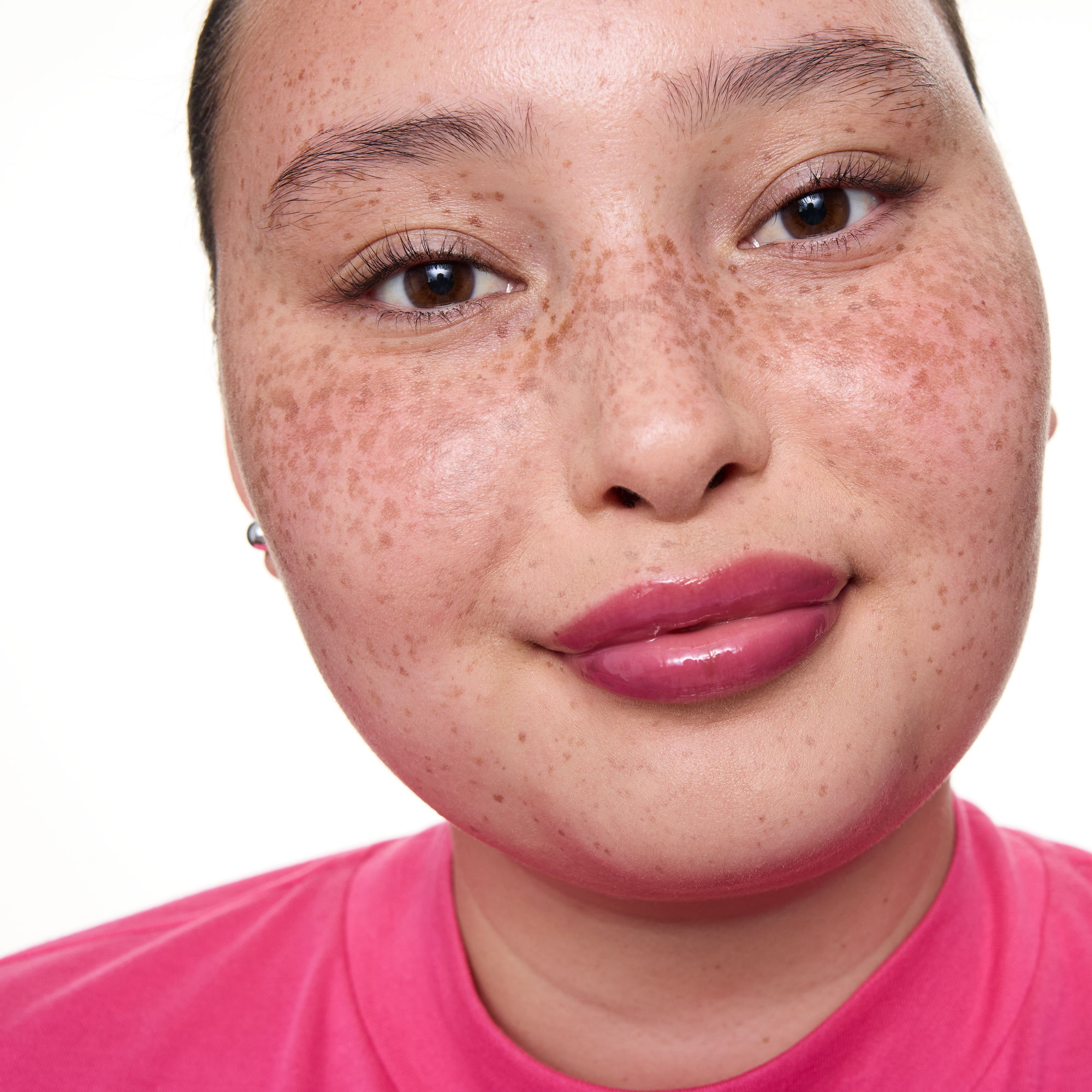 Bild: essence milky GLAZED glossy lip balm Berry Au Lait
