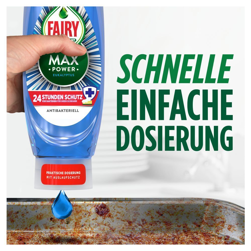 Fairy Eukalyptus Spülmittel auf einem stark verschmutzten Backblech.