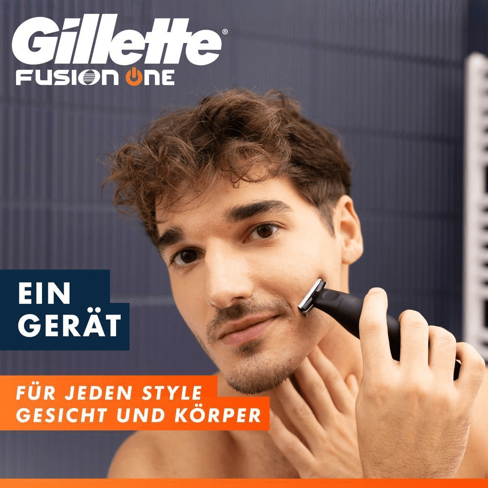 Ein Mann rasiert sein Gesicht mit einem Fusion One Elektrorasierer, weil dieser das einzige Gerät für jeden Style für Gesicht und Körper ist