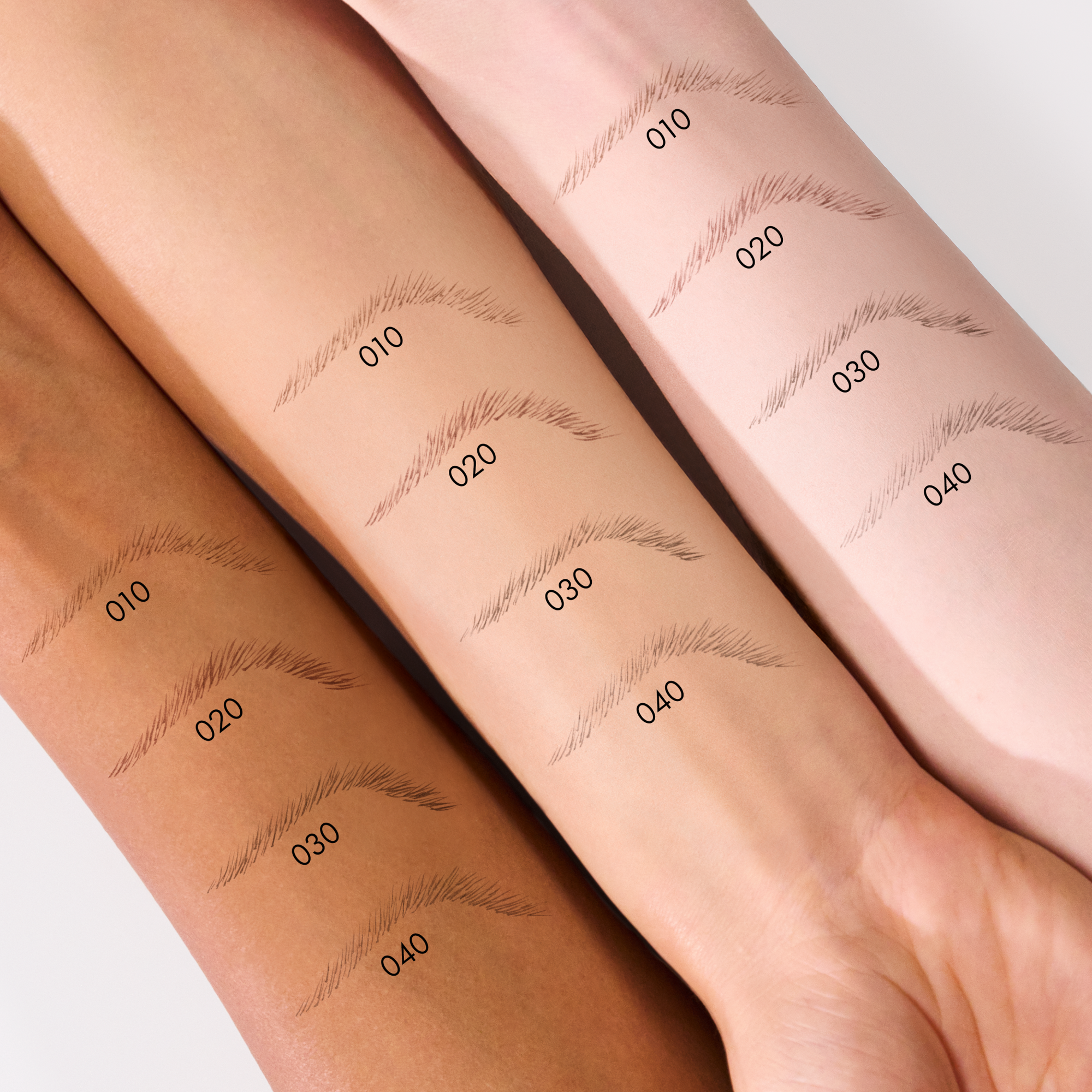 Bild: Catrice Micro Blade Brow Pen Waterproof Soft Blonde 010